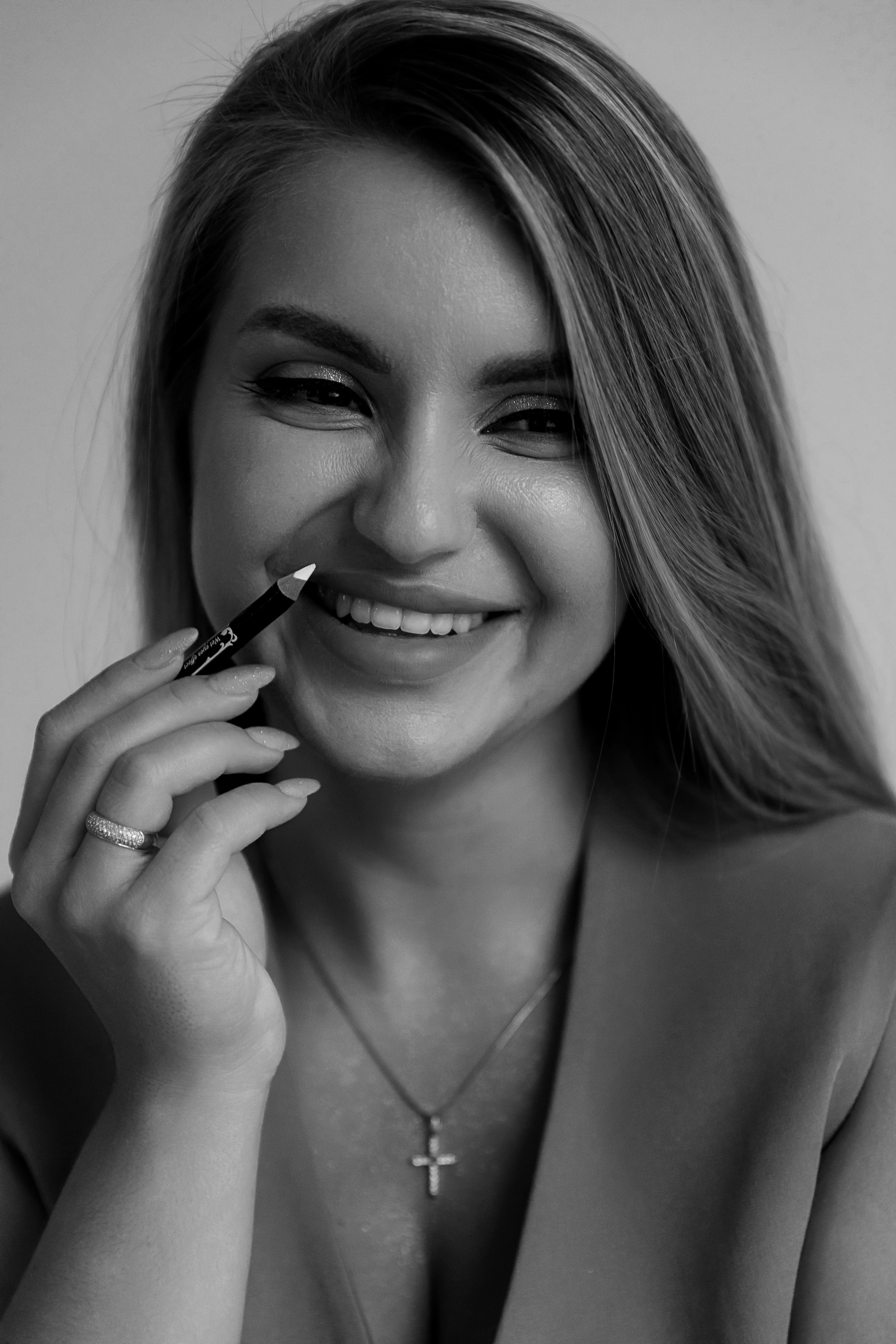 Юлия мастер перманента. Свадебный и семейный фотограф Александра Кос