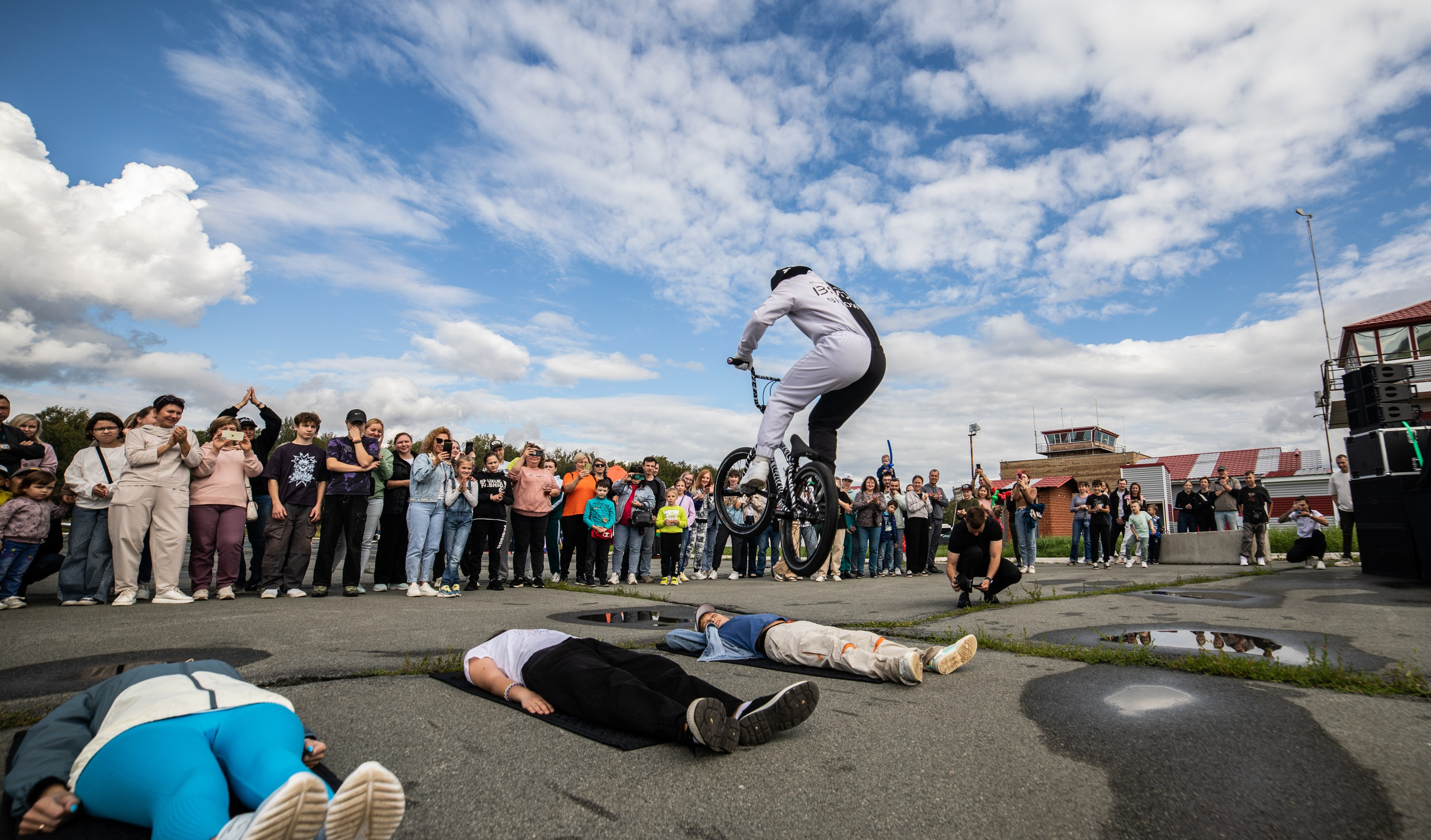 УЗСТ- Корпоративный тимбилдинг на аэродроме. Репортажный и свадебный фотограф в Челябинске Елисеев Павел