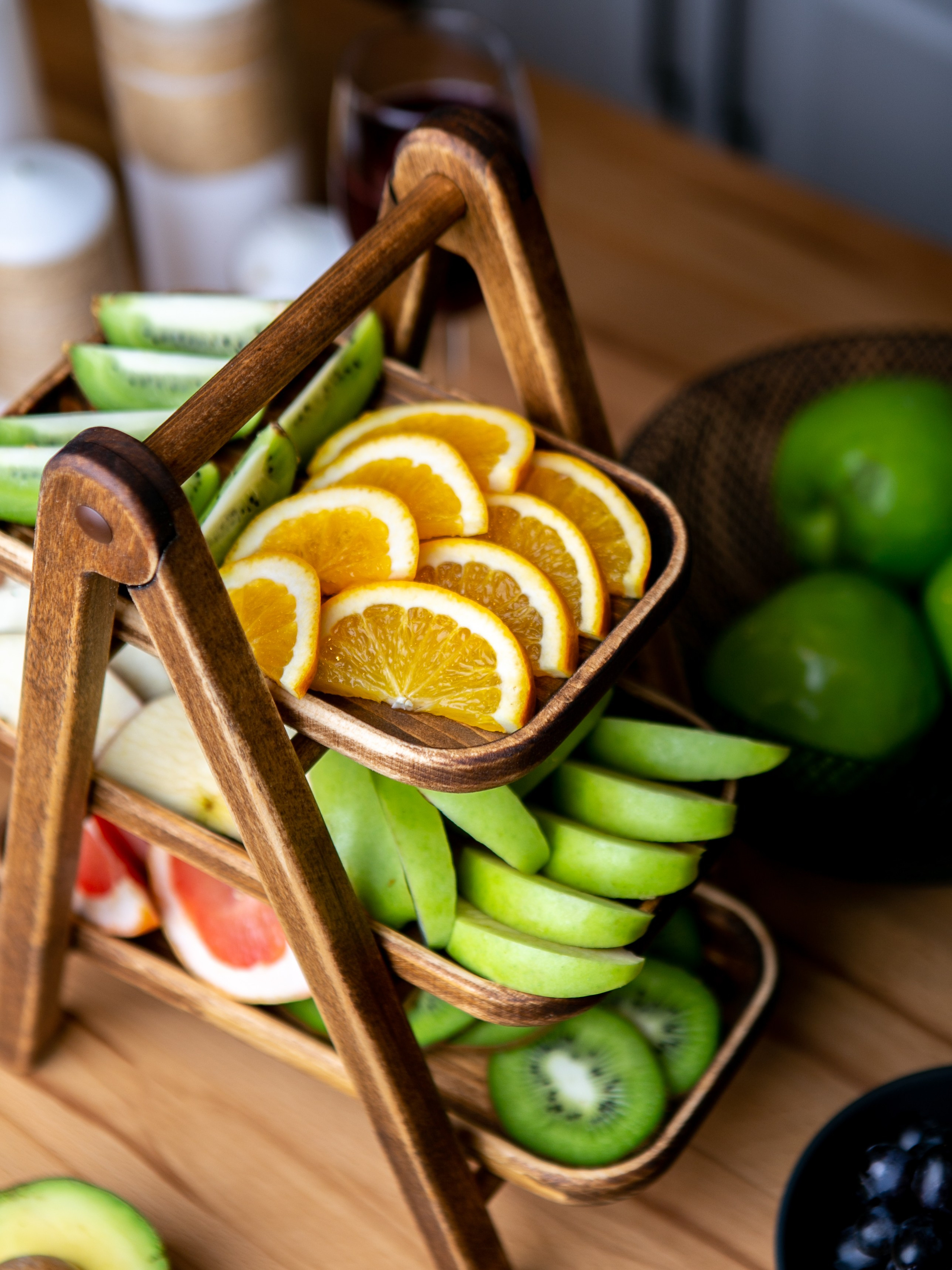 Подносы и этажерки. Контент фотограф, съемка для маркетплейсов, фуд съемка и репортажи в Новосибирске Ралия Галеева