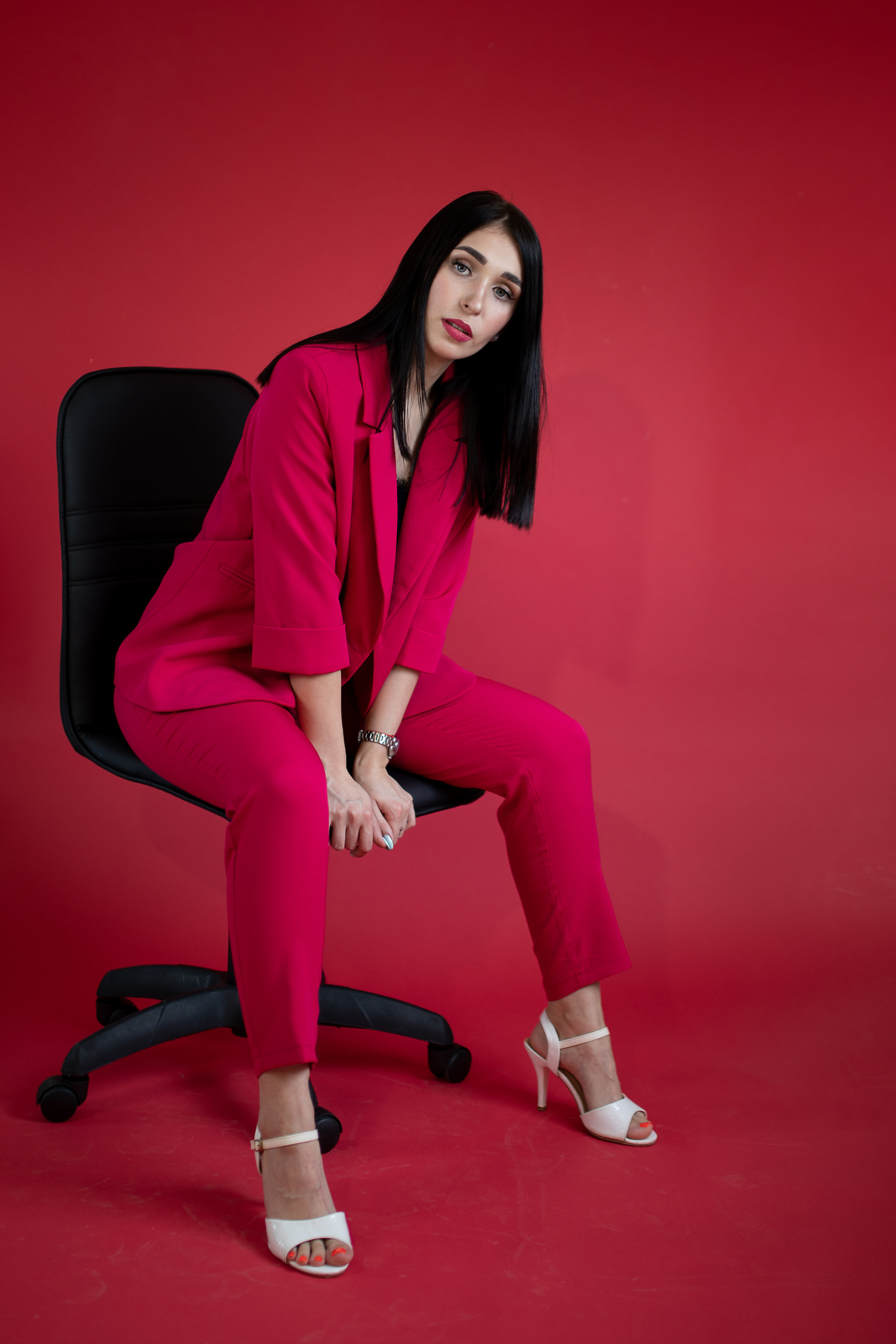 Ledy in red (Парабель, фотостудия). Семейный и детский фотограф София Шарабурко, Томская область