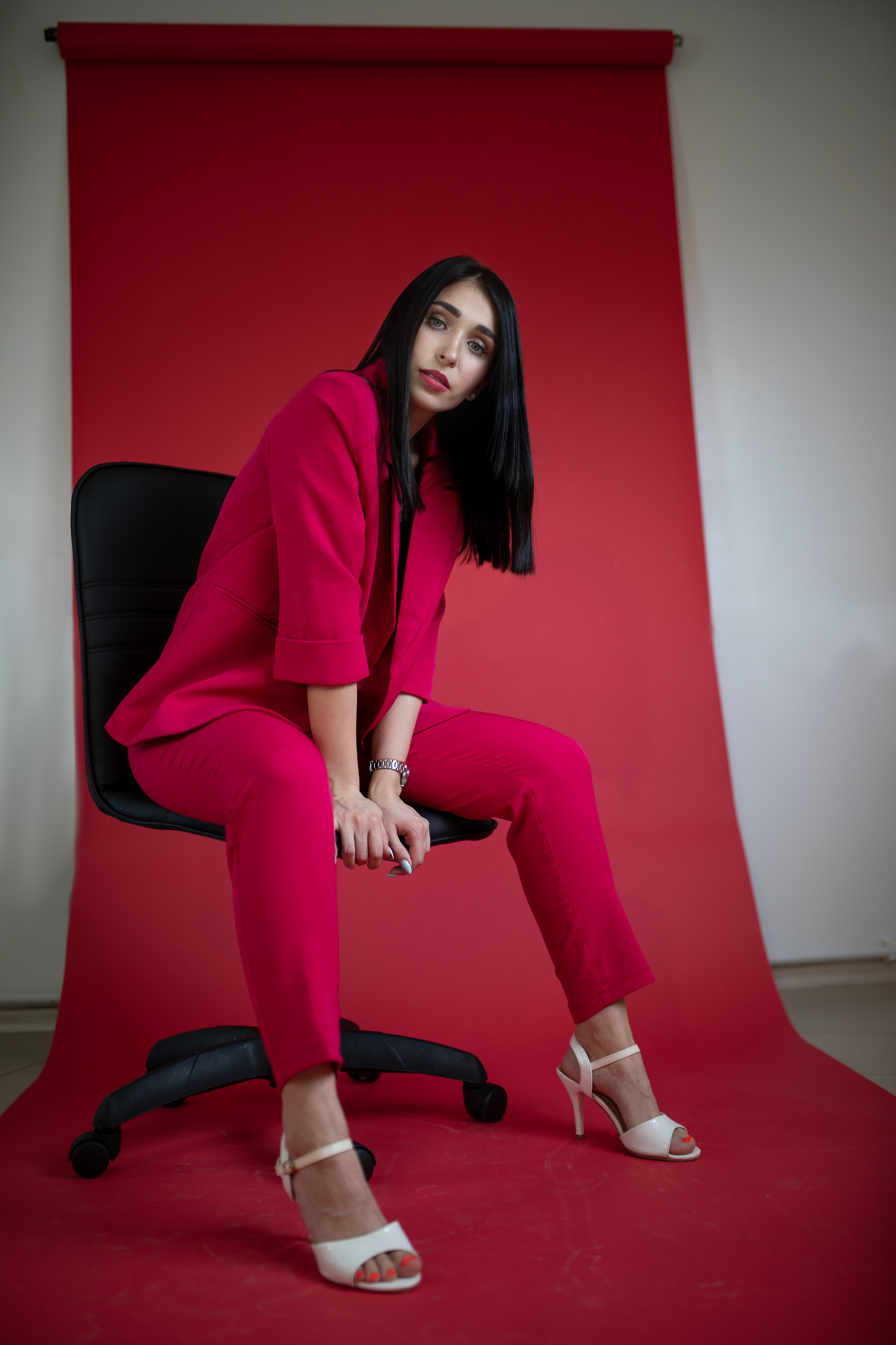 Ledy in red (Парабель, фотостудия). Семейный и детский фотограф София Шарабурко, Томская область