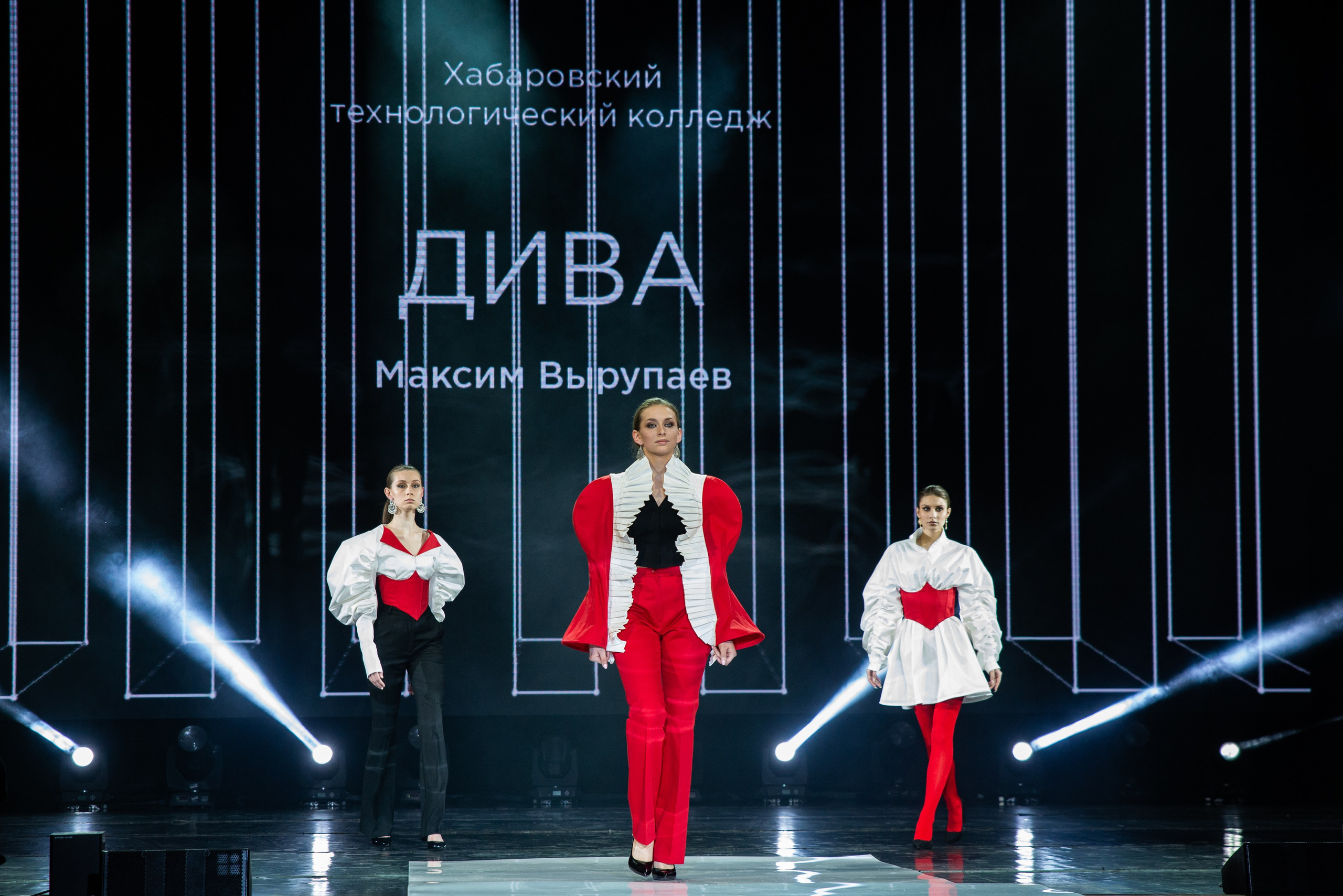 Показ мод «Транформация». Алиса Томшина — Фотограф / Видеограф