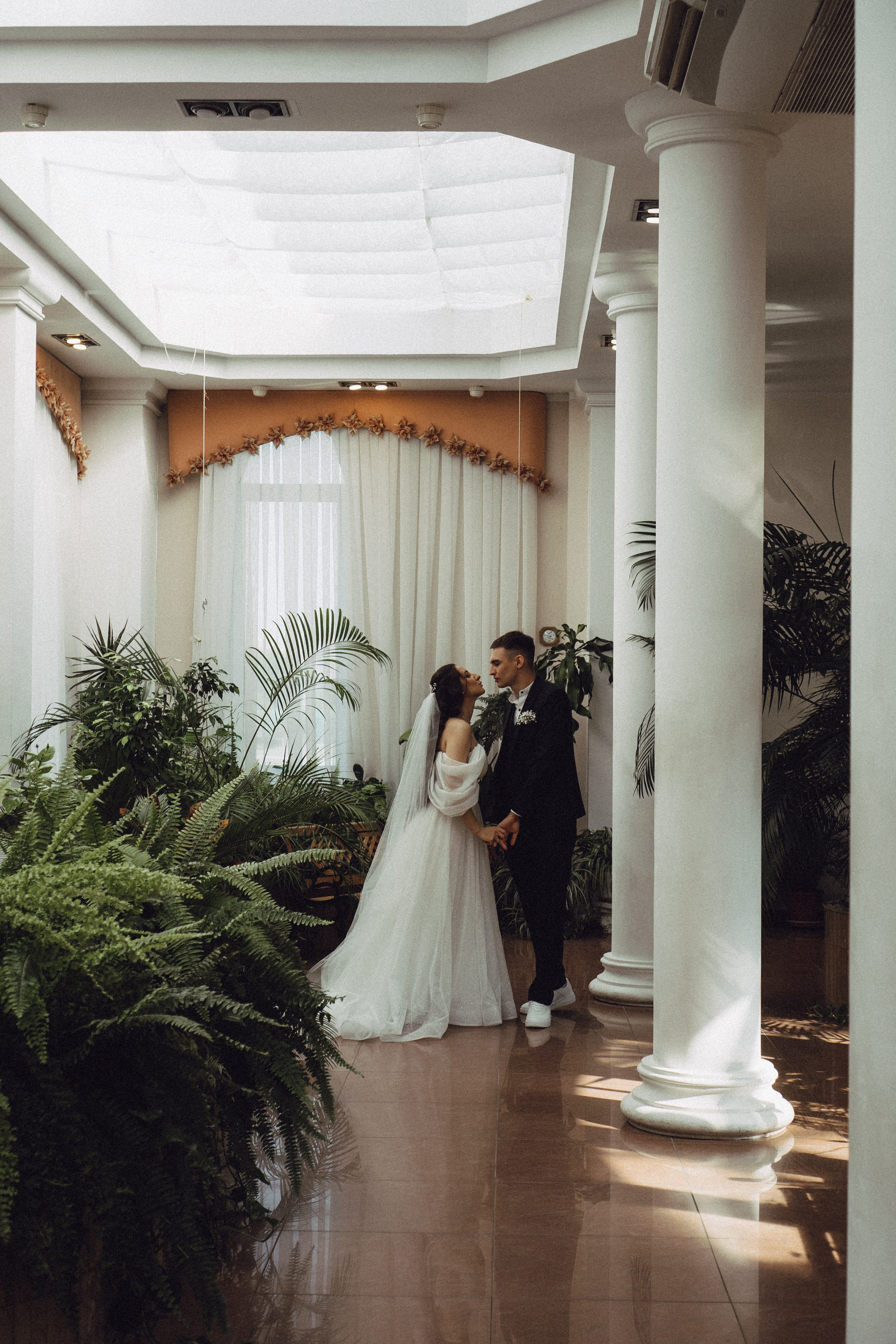 СВАДЕБНАЯ СЬЕМК В ПАРКЕ 300-ЛЕТИЯ. Профессиональный фотограф, Санкт-Петербург — Виктория Богомолова