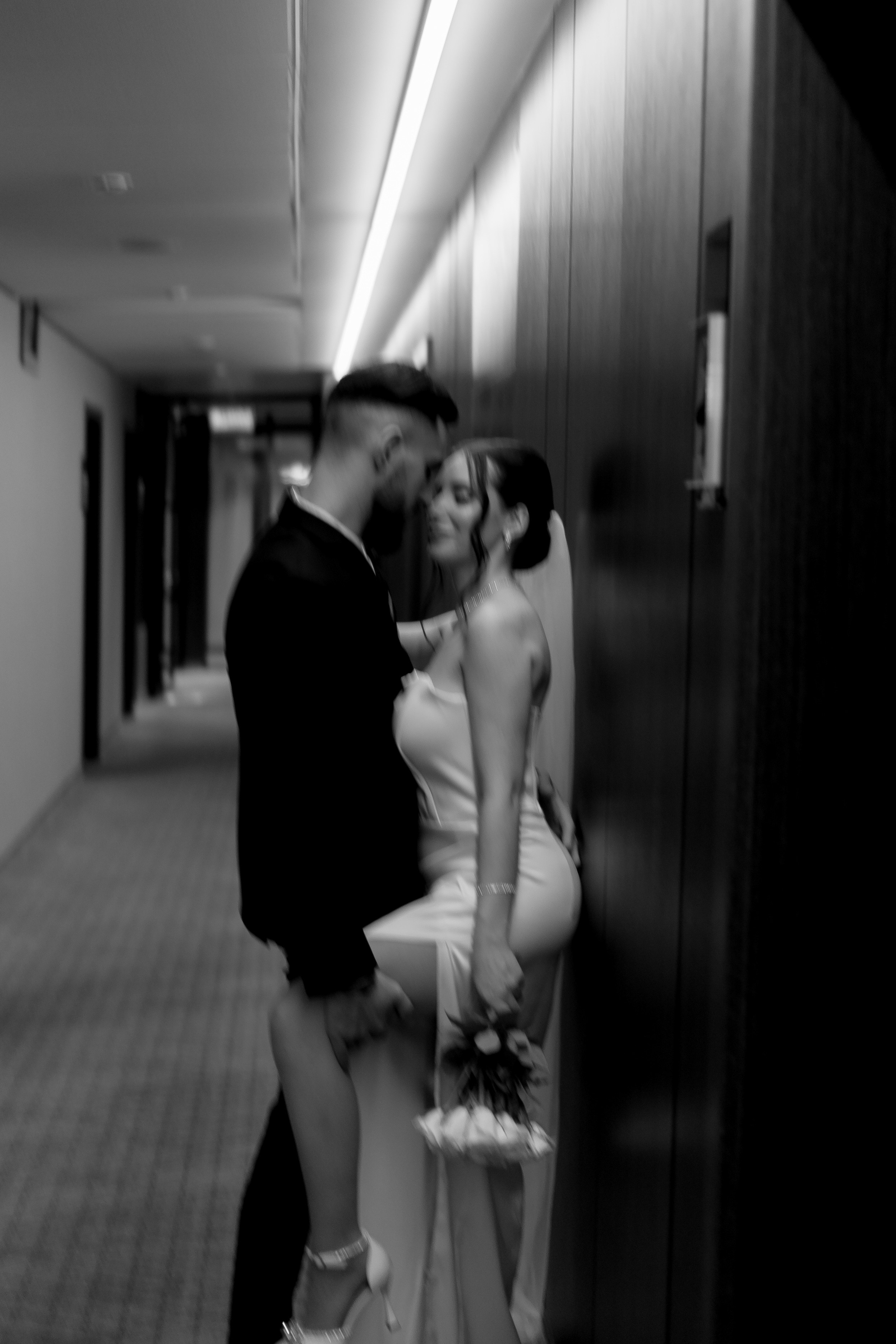 СВАДЕБНАЯ СЬЕМКА СБОРОВ ЖЕНИХА И НЕВЕСТЫ В ОТЕЛЕ И ТАКЖЕ ФОТОСЕССИИЯ В ОТЕЛЕЕ МЕГАПОЛИС БРЯНСК. Профессиональный фотограф, Санкт-Петербург — Виктория Богомолова