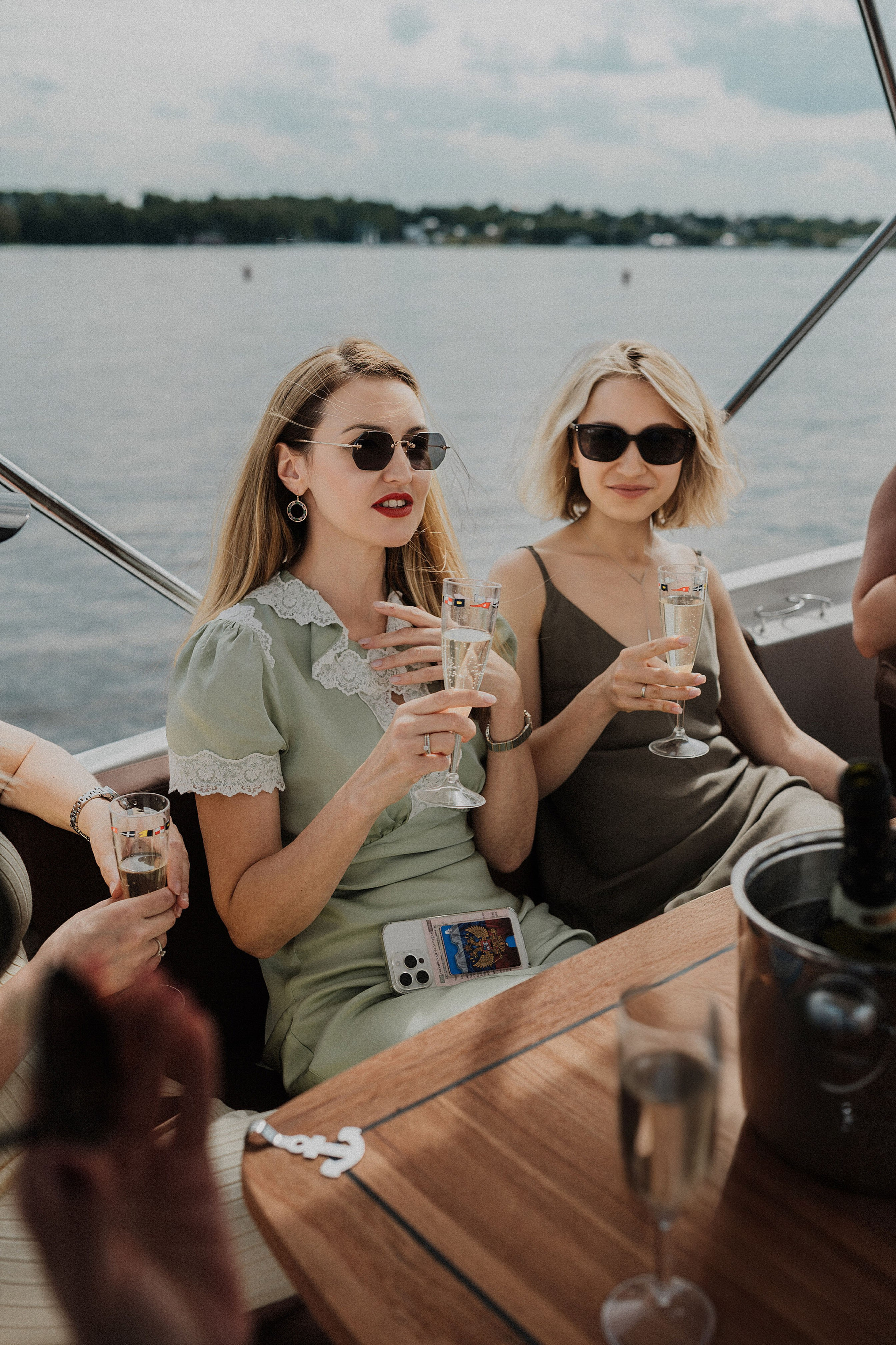 Девичник на яхте. Фотограф в Москве Ангелина Ким