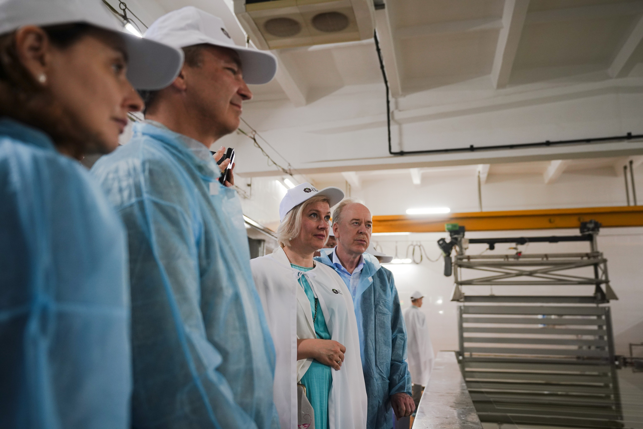 Съемка делегации на заводе Азбука сыра. Фотограф Казань