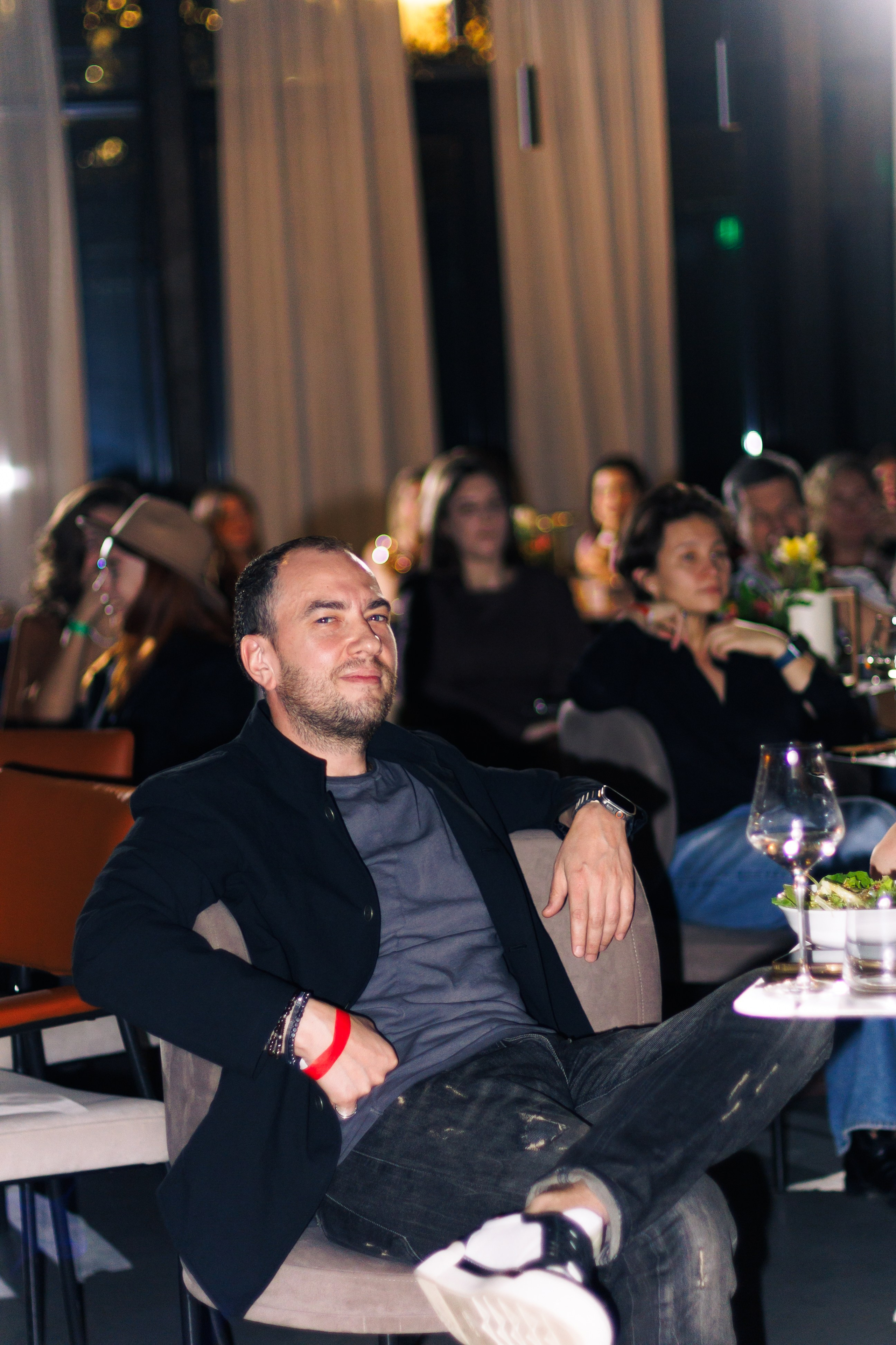 Стендап. Фотограф мероприятий и спорта: юбилеев, дней рождений и корпоративов из Москвы