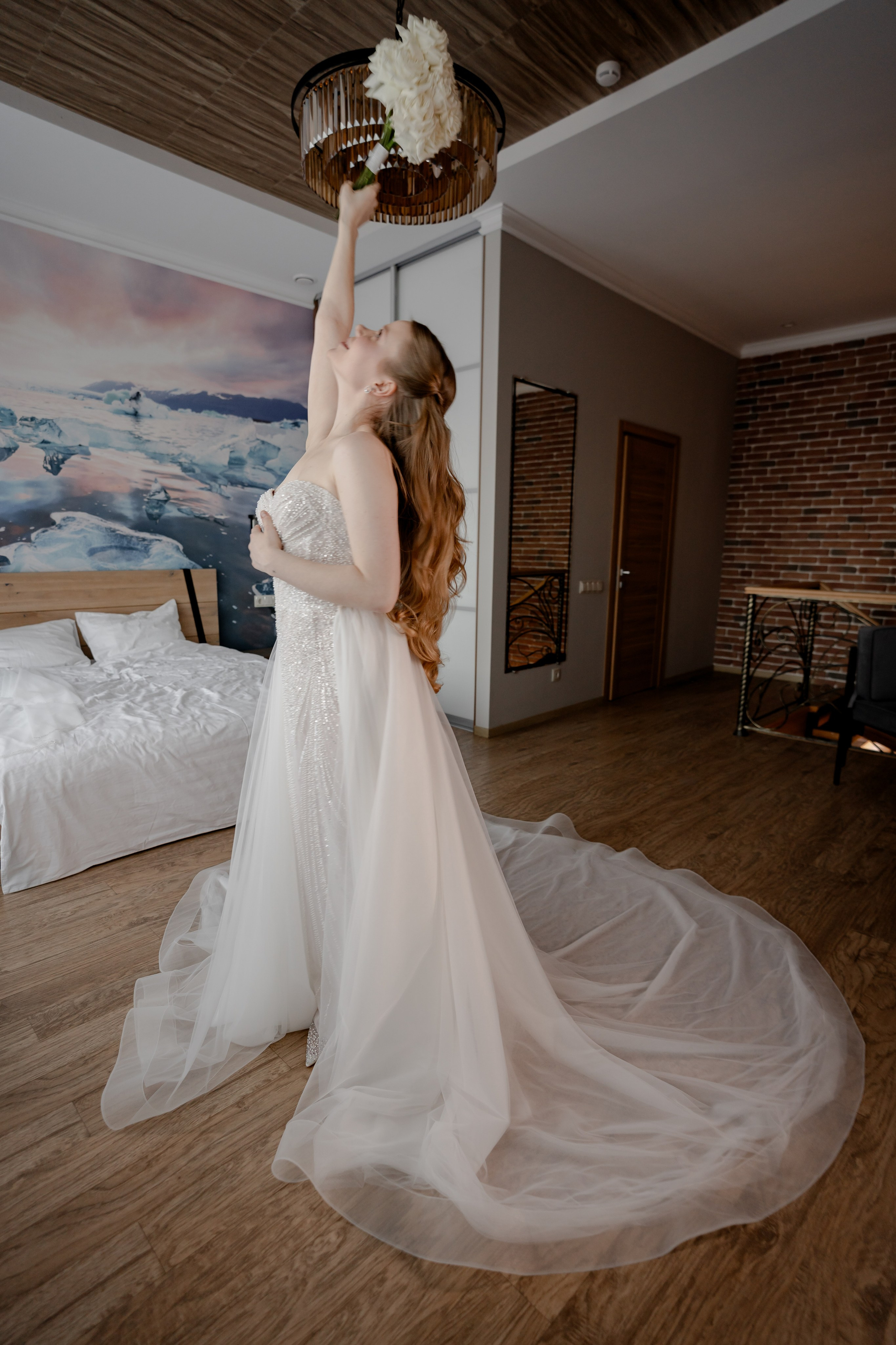 СВАДЕБНАЯ СЬЕМКА СБОРОВ В ОТЕЛЕ И ВЫЕЗД НА ЦЕРЕМОНИЮ (СНЯТО В СИБИРЕ В НИЖНЕВАРТОВСКЕ). Профессиональный фотограф, Санкт-Петербург — Виктория Богомолова