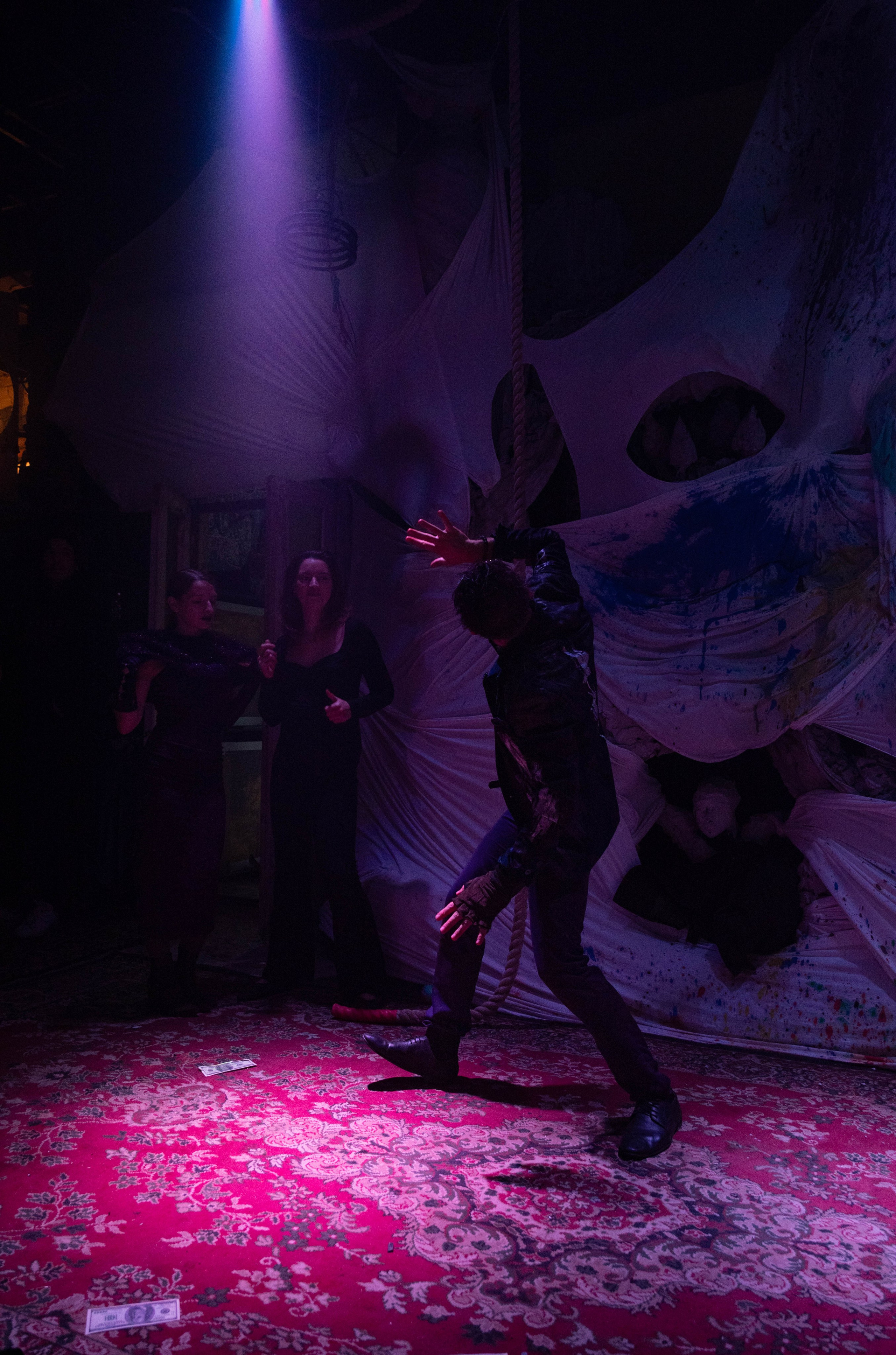 Перфоманс «Хуже». Репортажный и портретный фотограф в Воронеже