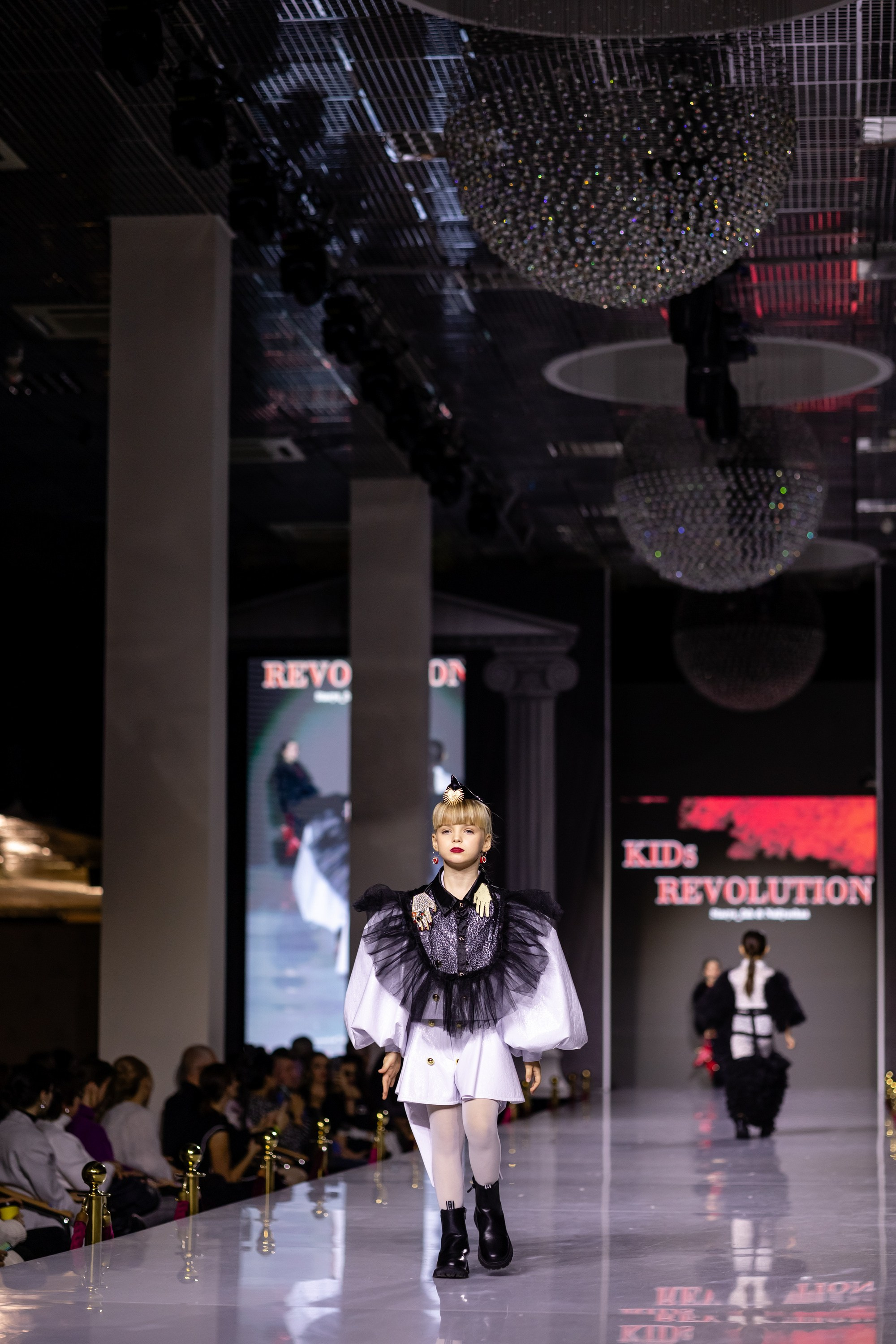 ESTET FASHION WEEK (KIDs REVOLUTION). Татьяна Чернышова свадебный фотограф Москва