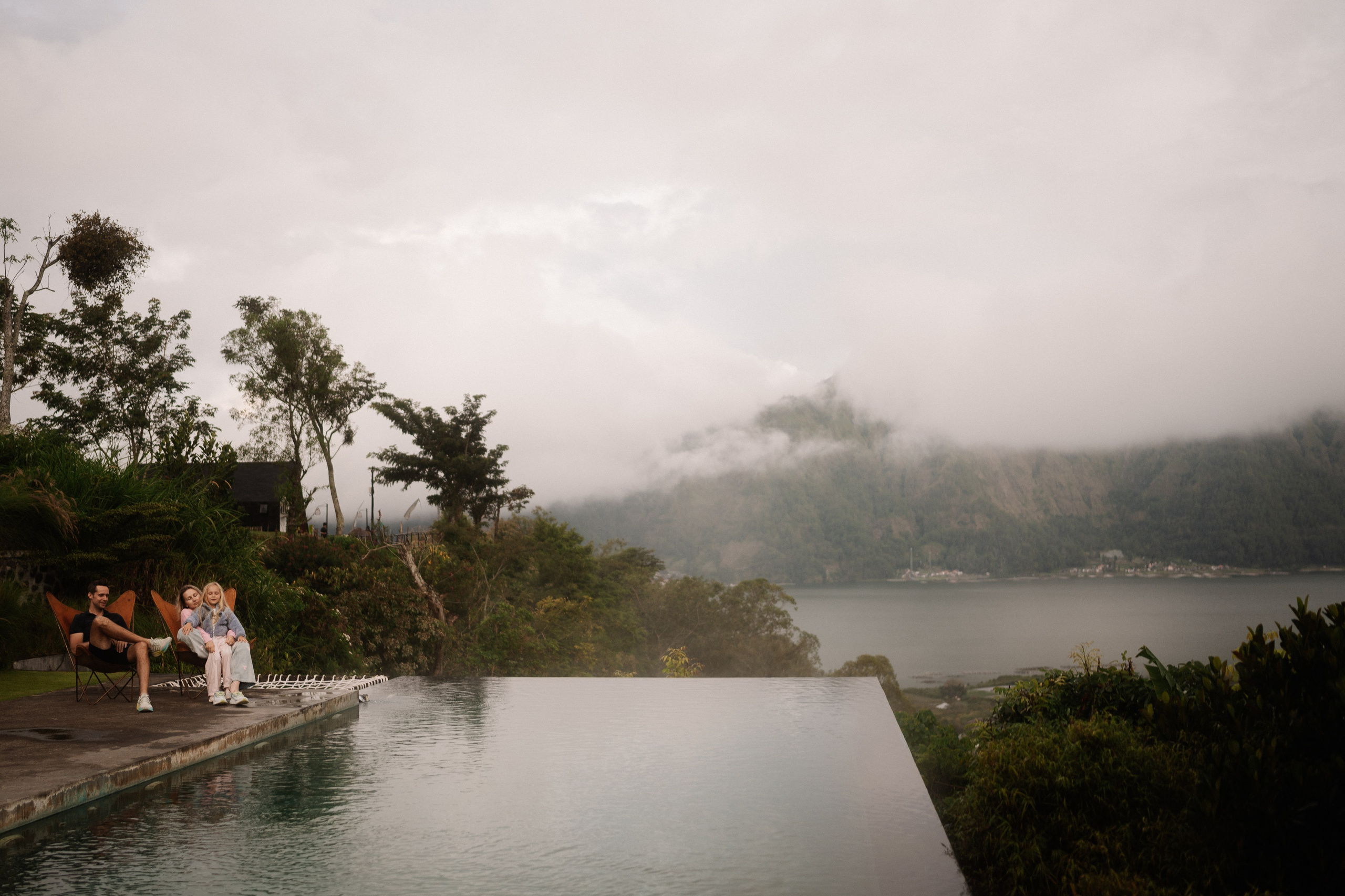 Alex, Mila & Varya. Olga Antipova — photographer