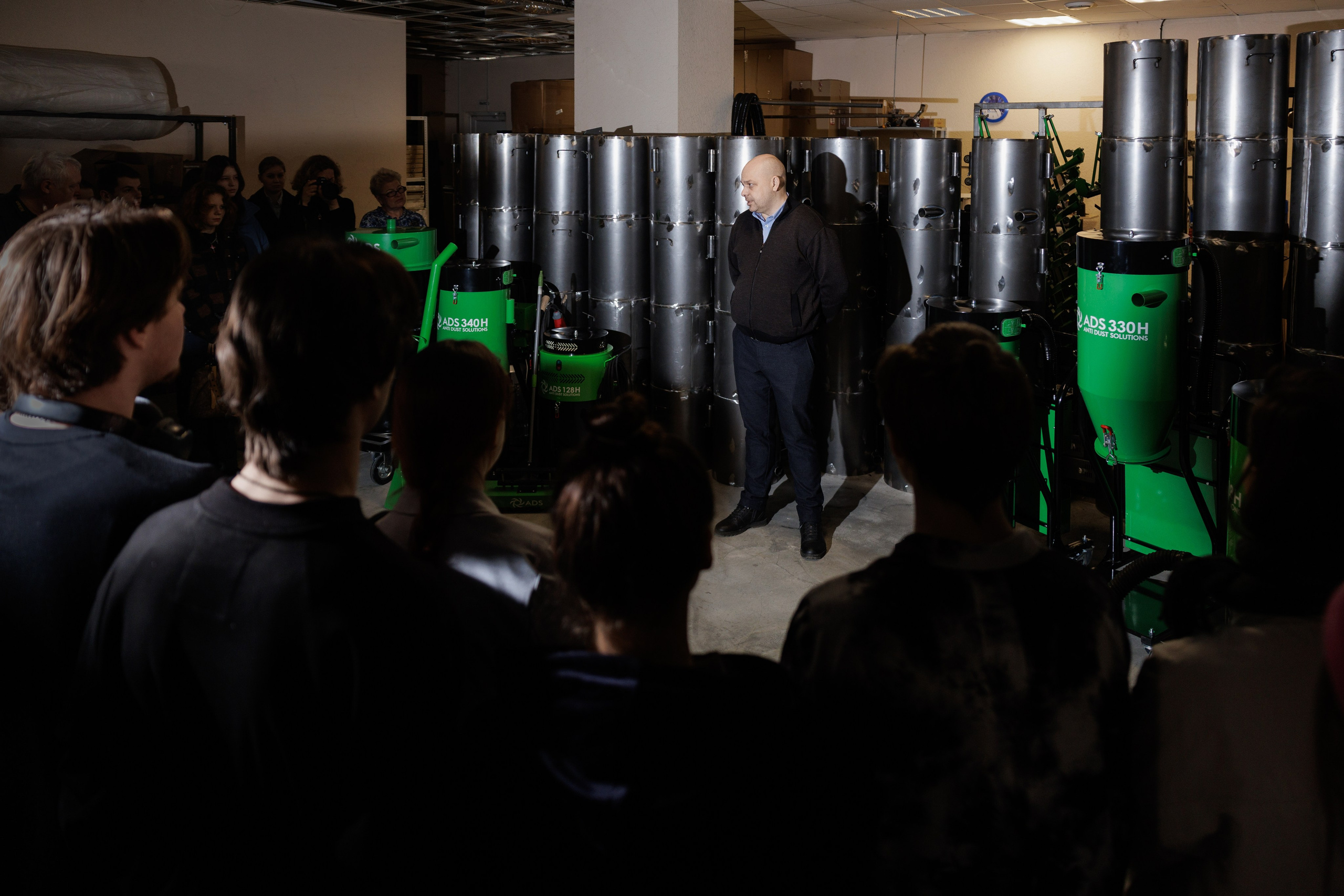 Пресс-тур в компанию Промпылесос. Контент для бизнеса в Екатеринбурге Полдень Медиа