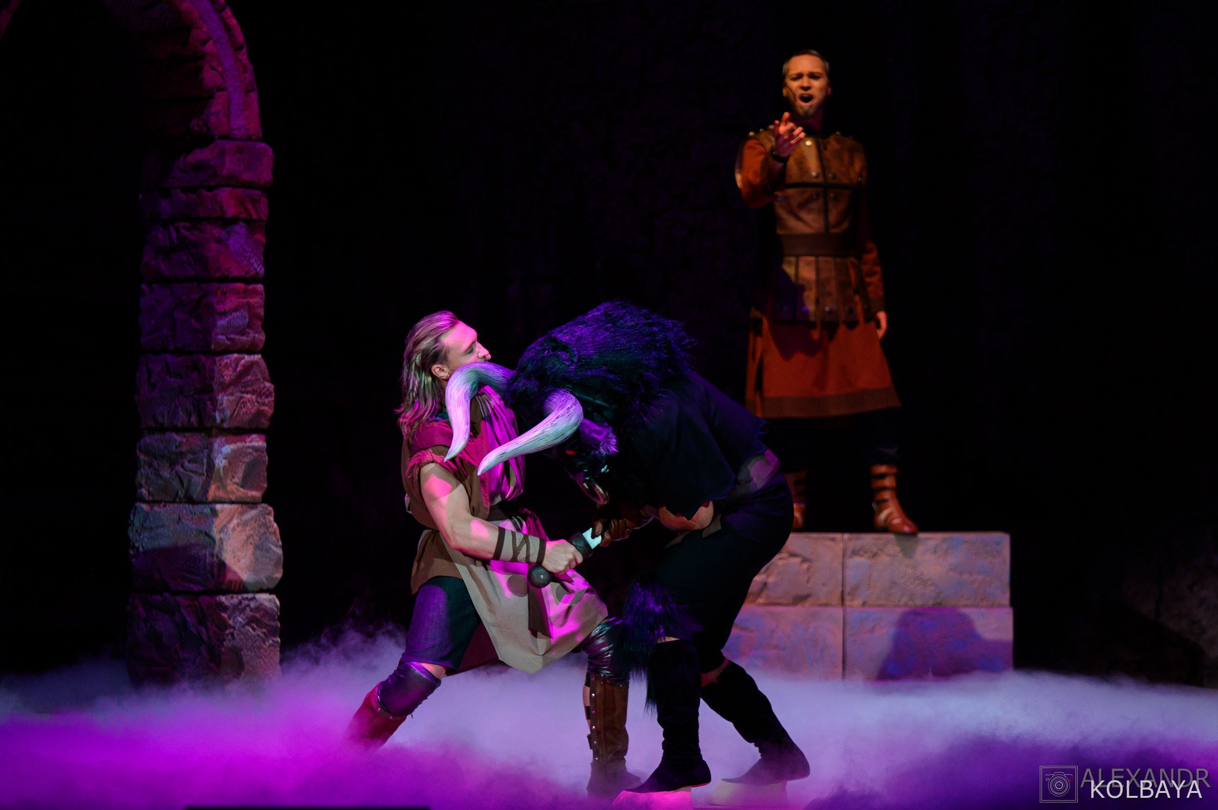 Фоторепортаж со спектакля Гладиатор в Театре Терезы Дуровой. Концертный и театральный репортажный фотограф в Москве Александр Колбая
