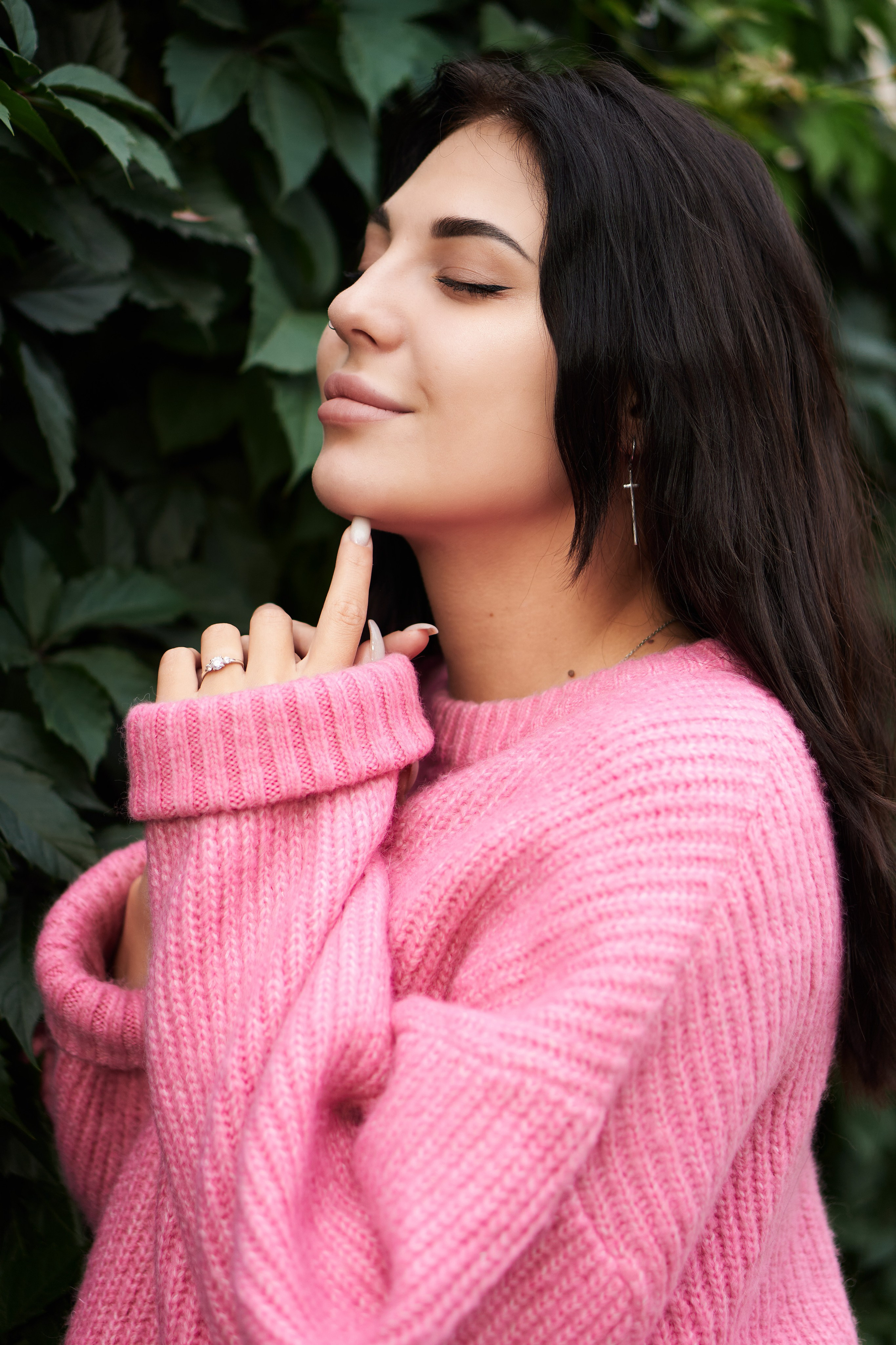 Девушка гуляет по Самаре