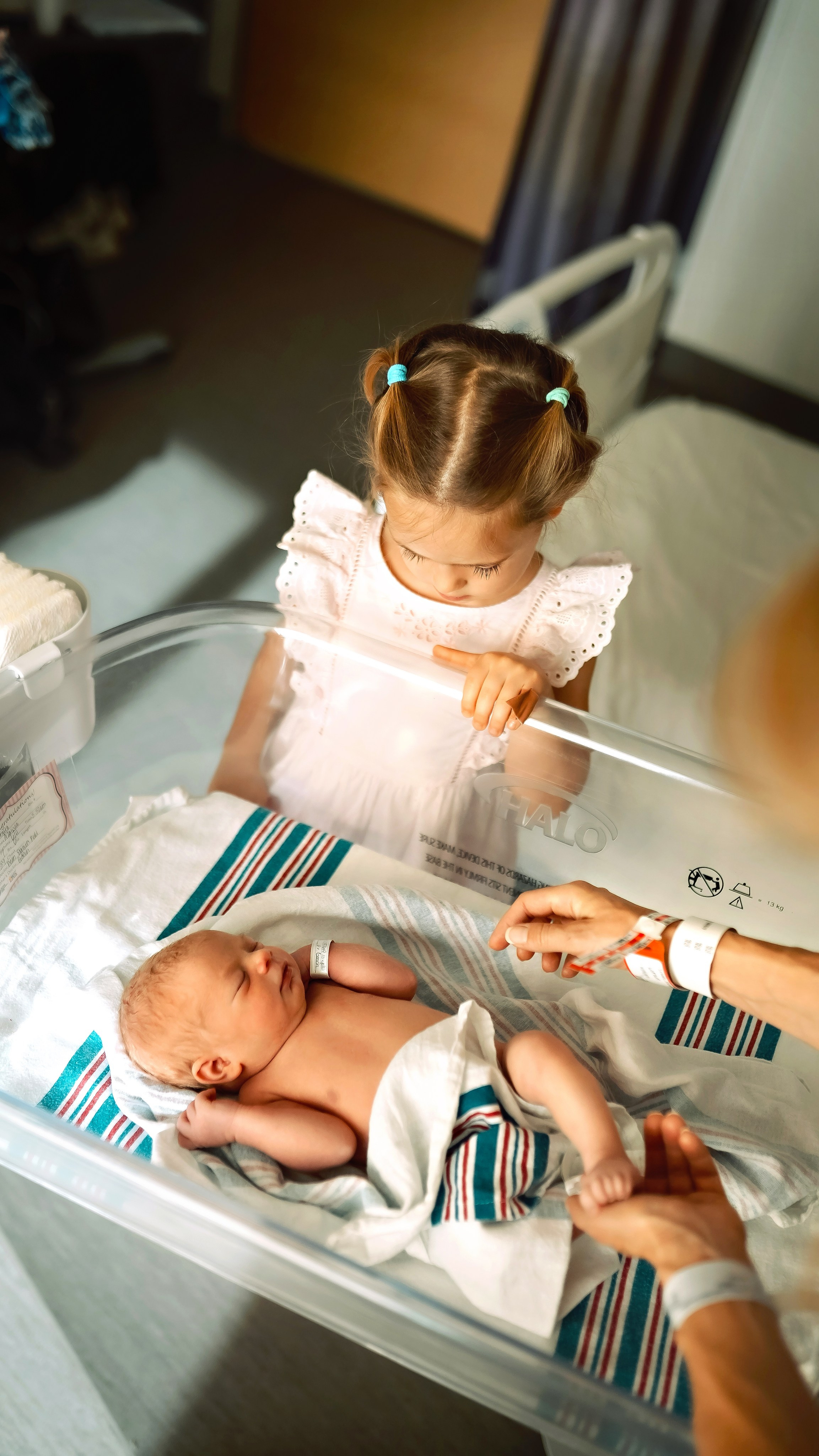 Fresh 24/48 newborn photos | First days in the hospital or at home | Anny Smirnova