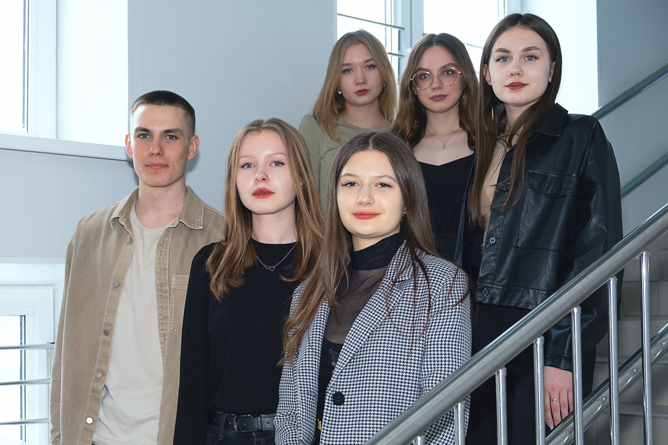 Выпускной альбом 2024. Фотограф и видеограф в Омск/Москва Сащенко Лера