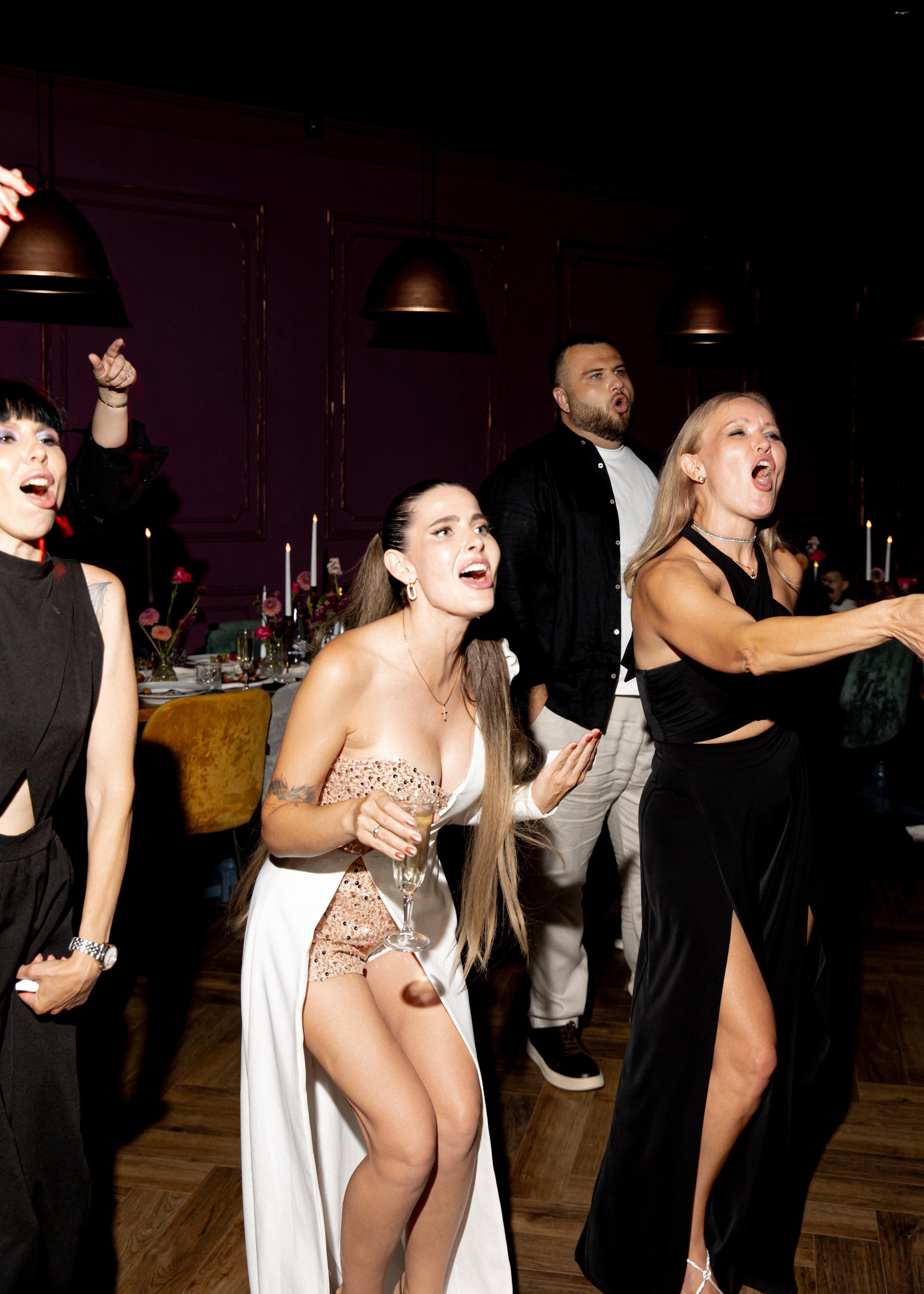 Профессиональная фото- видеосъемка на годовщину свадьбы в Краснодаре. Свадебный фотограф и видеограф Краснодар, Ростов, Сочи, Новороссийск