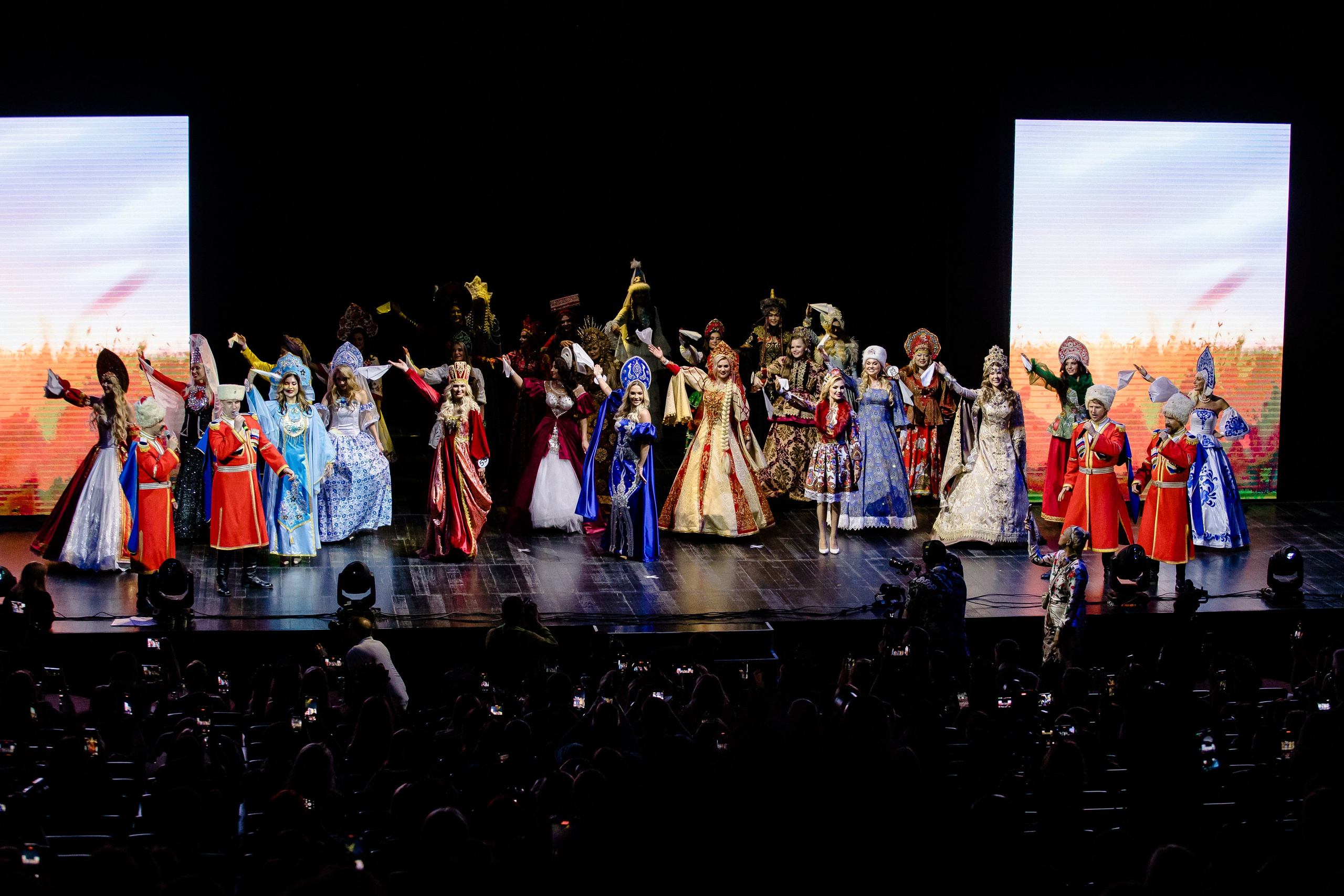 Репортажная съёмка. Свадебный фотограф в Иваново Гитарина Черняева