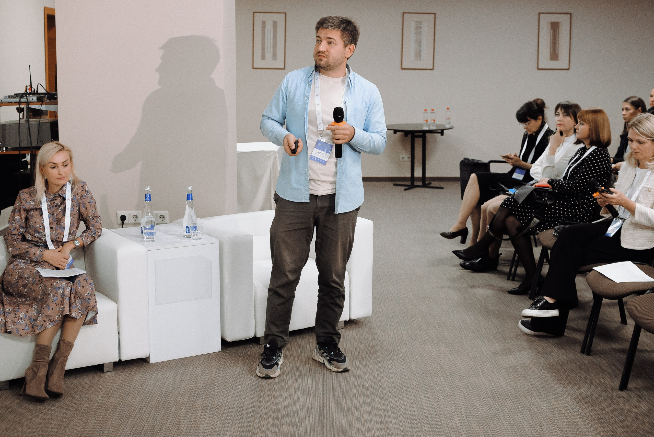 ОБЛАСТНАЯ КОНФЕРЕНЦИЯ «РАЗВИТИЕ ТУРИЗМА В ЧЕЛЯБИНСКОЙ ОБЛАСТИ». Репортажный фотограф Зуев Роман г. Челябинск