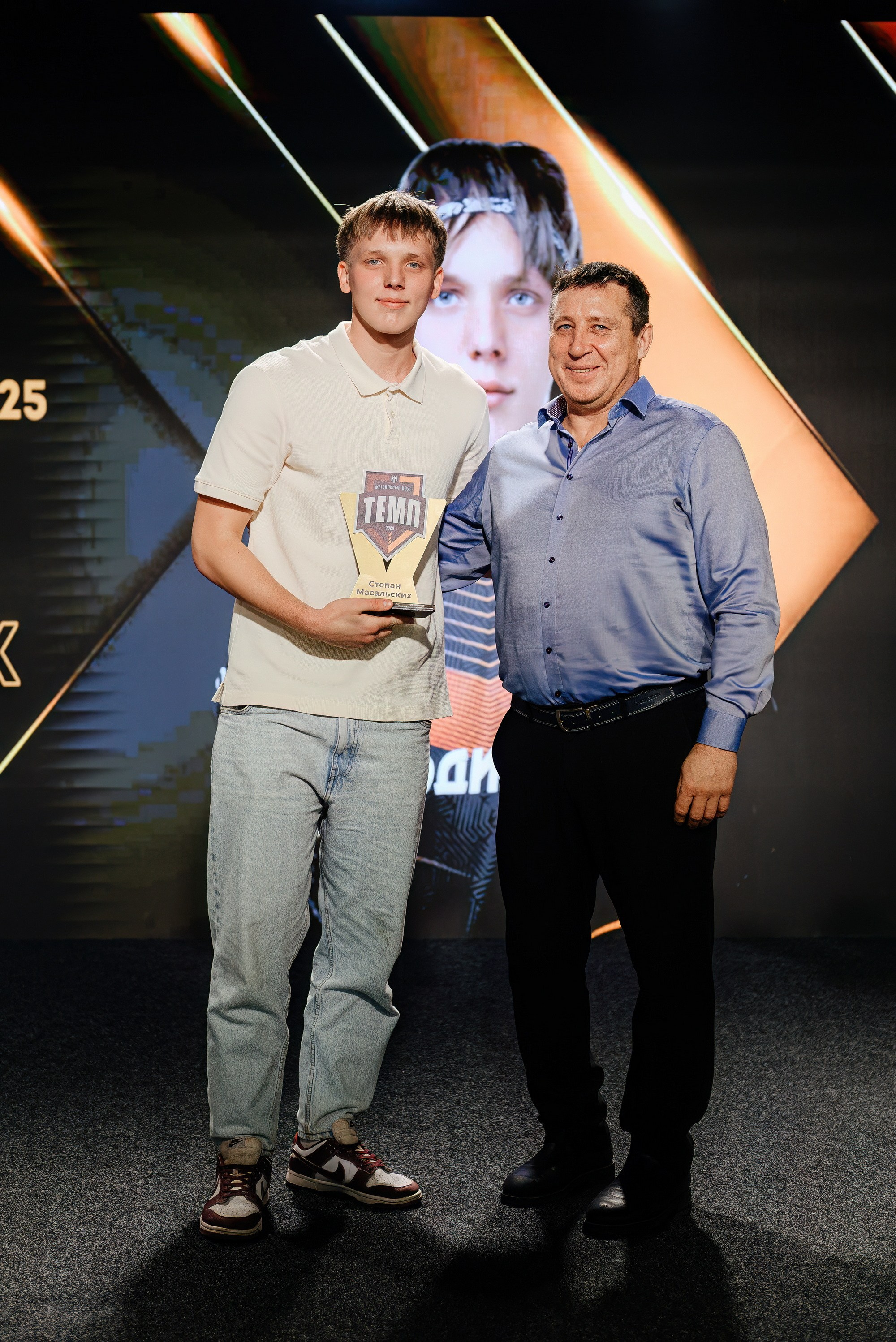 Закрытие футбольного сезона 2025 ФК «ТЕМП». Свадебный и репортажный фотограф Никита Сницарев в Барнауле