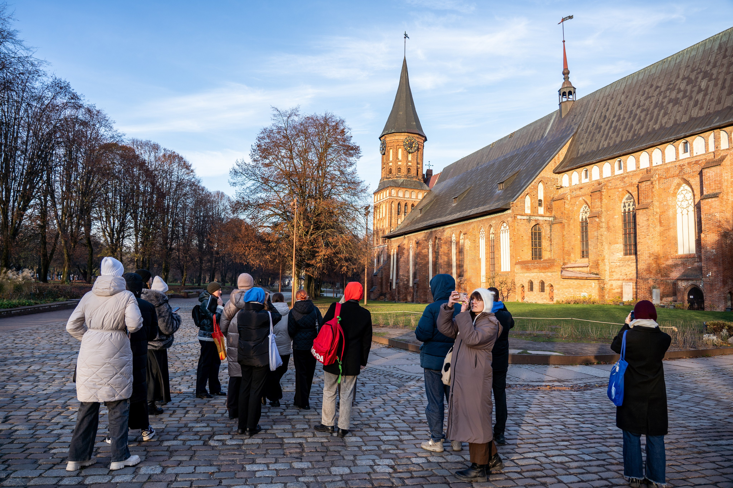 Историческая медиашкола 2025 в Калининграде. Репортажный фотограф в Москве Легкая Софья