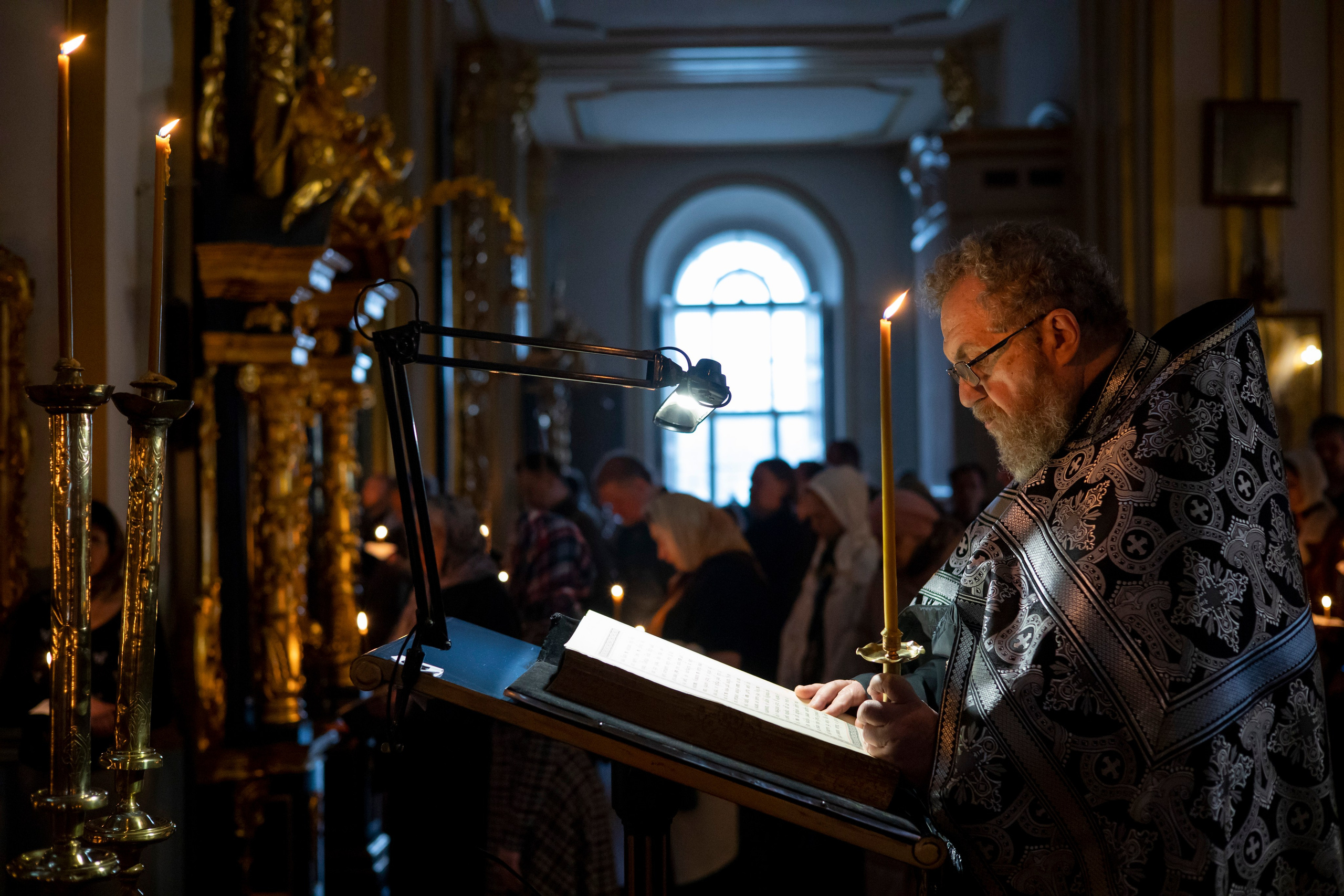 УТРЕНЯ ВЕЛИКОГО ПЯТКА. НИКОЛО-БОГОЯВЛЕНСКИЙ МОРСКОЙ СОБОР