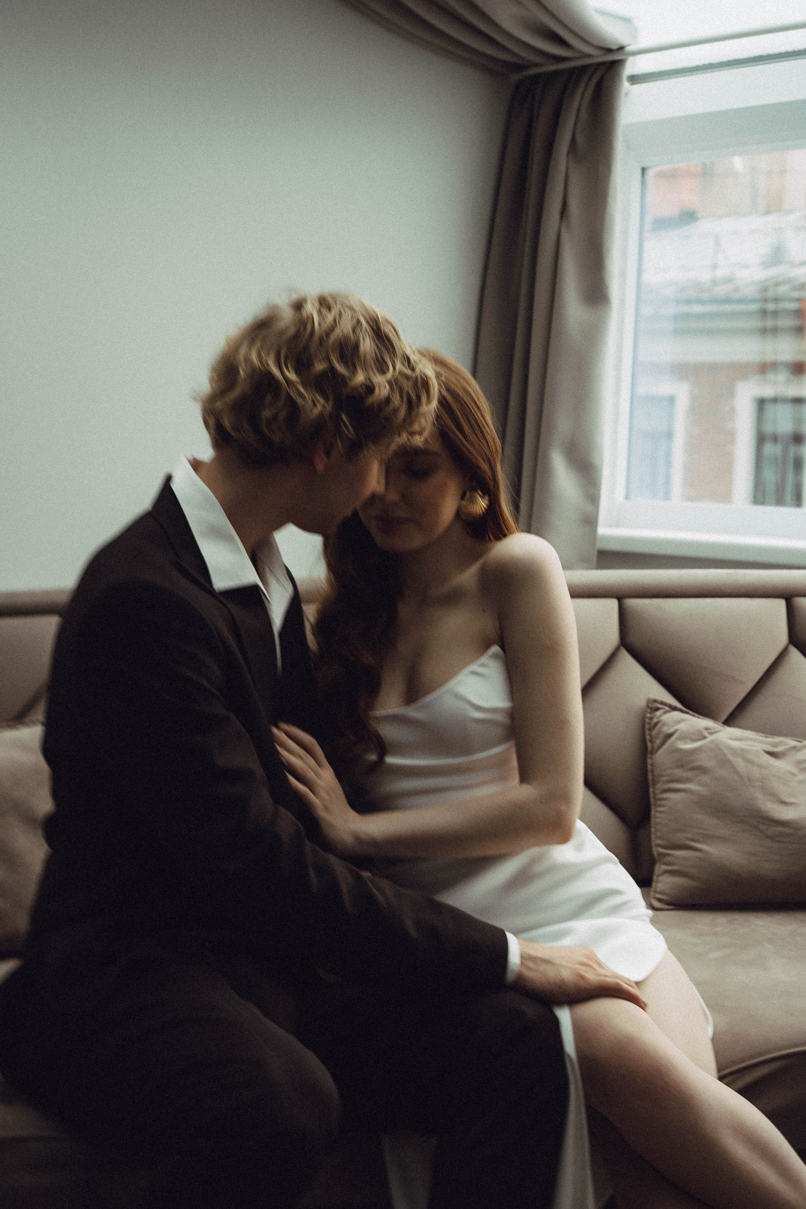 СВАДЕБНАЯ СЬЕМКА В ОТЕЛЕ. СБОРЫ ЖЕНИХА И НЕВЕСТЫ И ТАКЖЕ ТОР И ПОДГОТОВКА К ПРОГУЛКЕ. Профессиональный фотограф, Санкт-Петербург — Виктория Богомолова