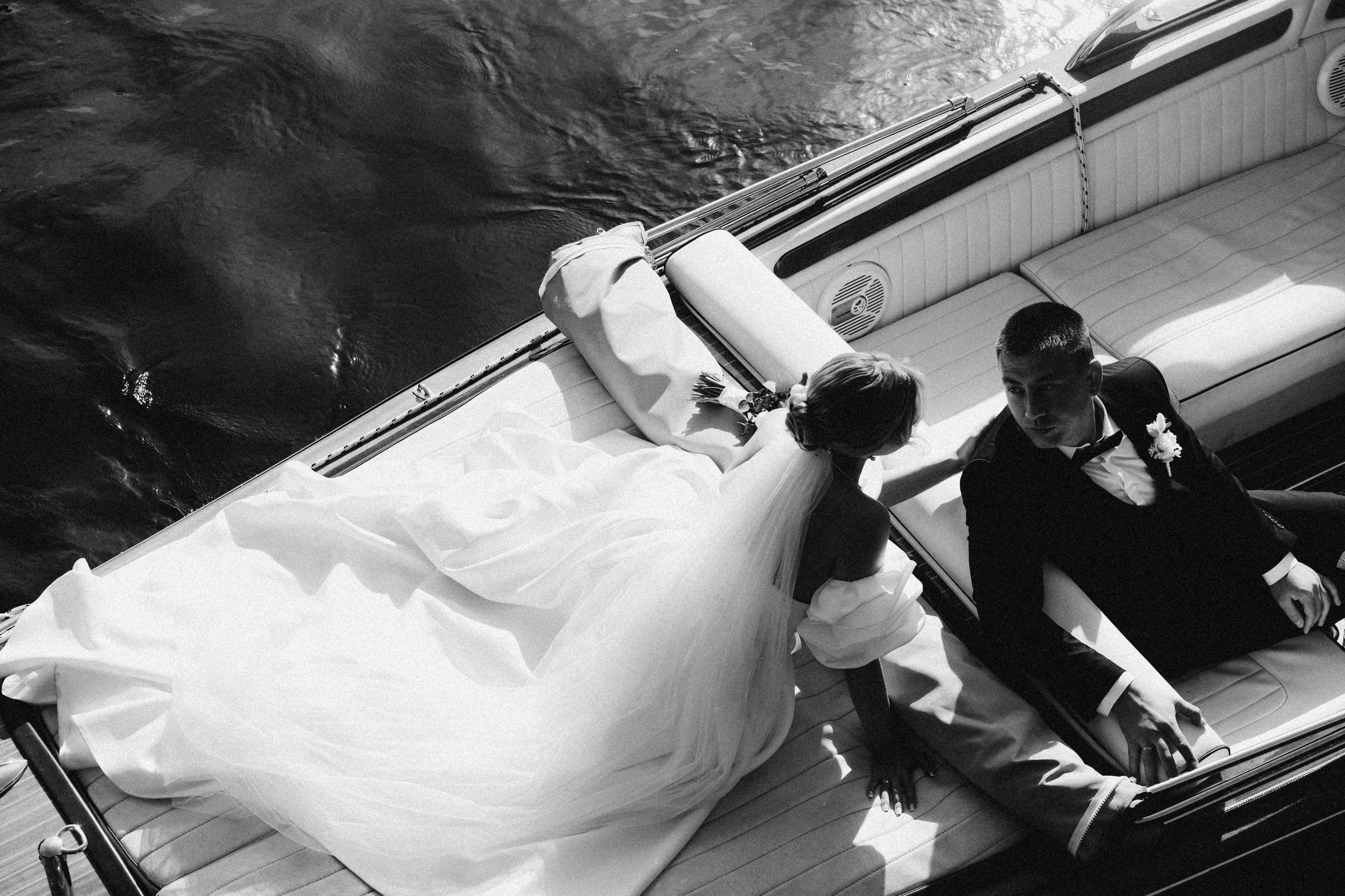 СВАДЕБГНАЯ ПРОГУЛКА ПО КАНАЛ САНКТ-ПЕТЕРБУРГА НА КАТЕРЕ. Профессиональный фотограф, Санкт-Петербург — Виктория Богомолова