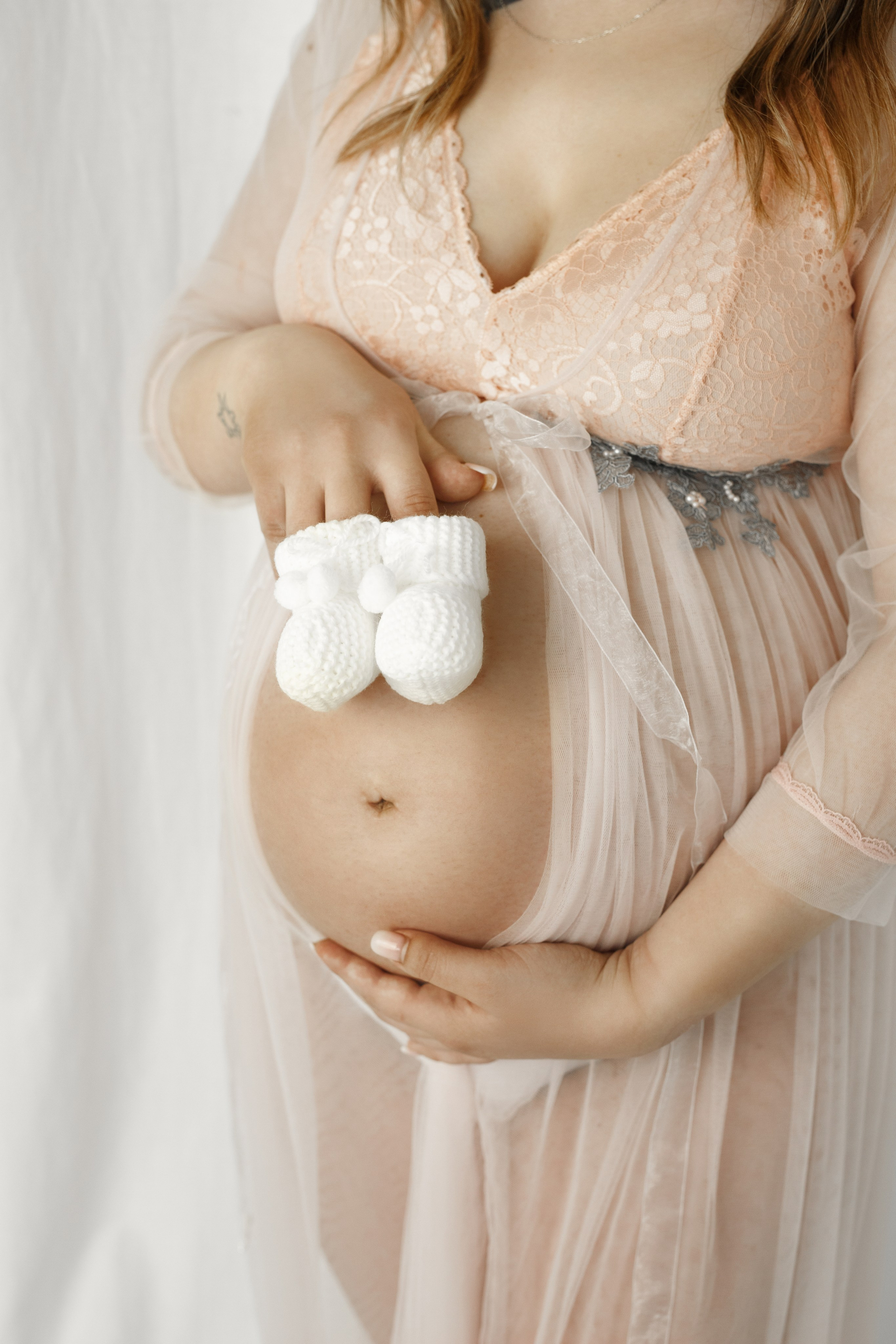 Беременность в интерьерной фотостудии. ТОПовый фотограф беременных Екатеринбург. Фотограф новорожденных малышей newborn Екатеринбург