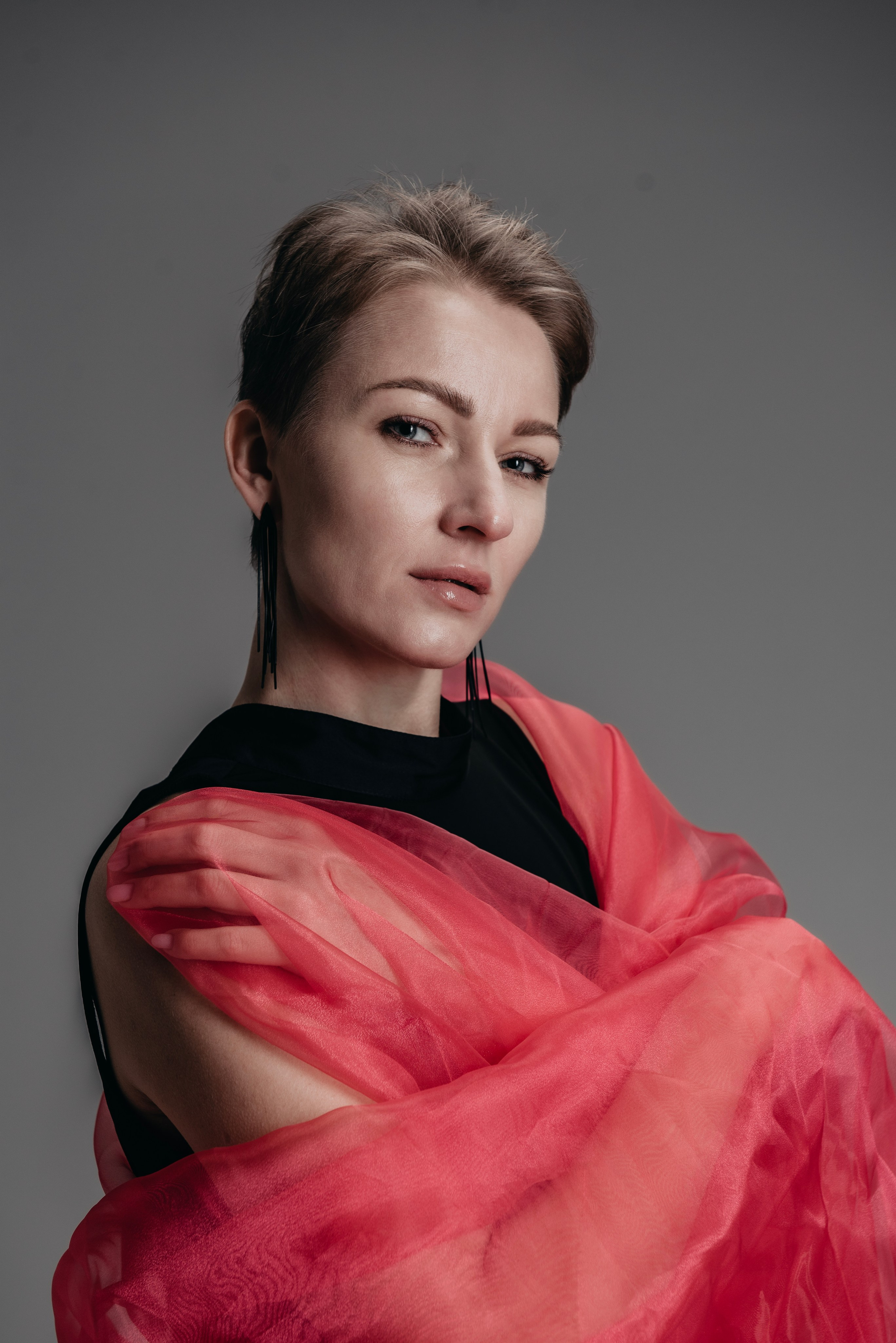 Анна. Съемка с тканью. Контент фотограф в Волгограде Сотникова Александра