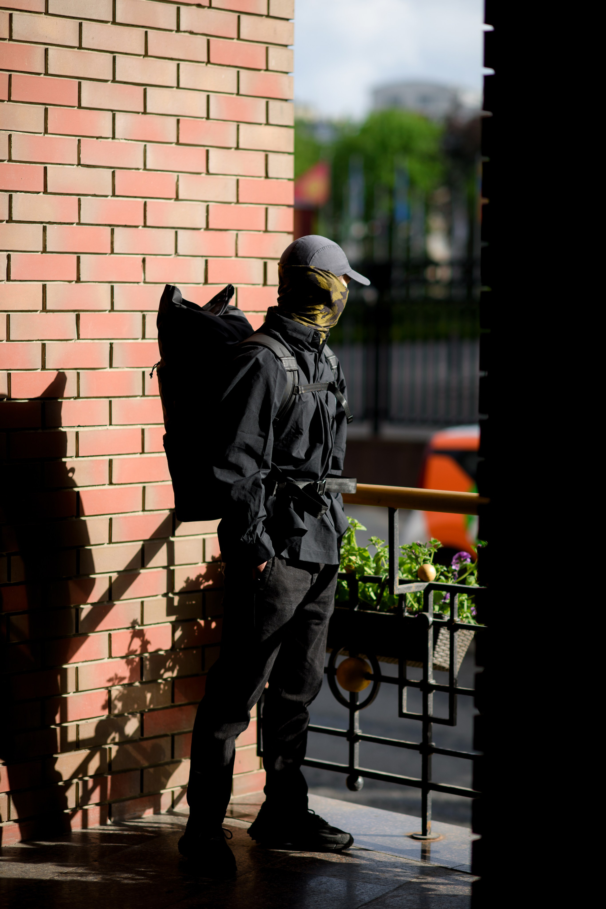 Фотосессия мальчика-подростка в городе. Главная