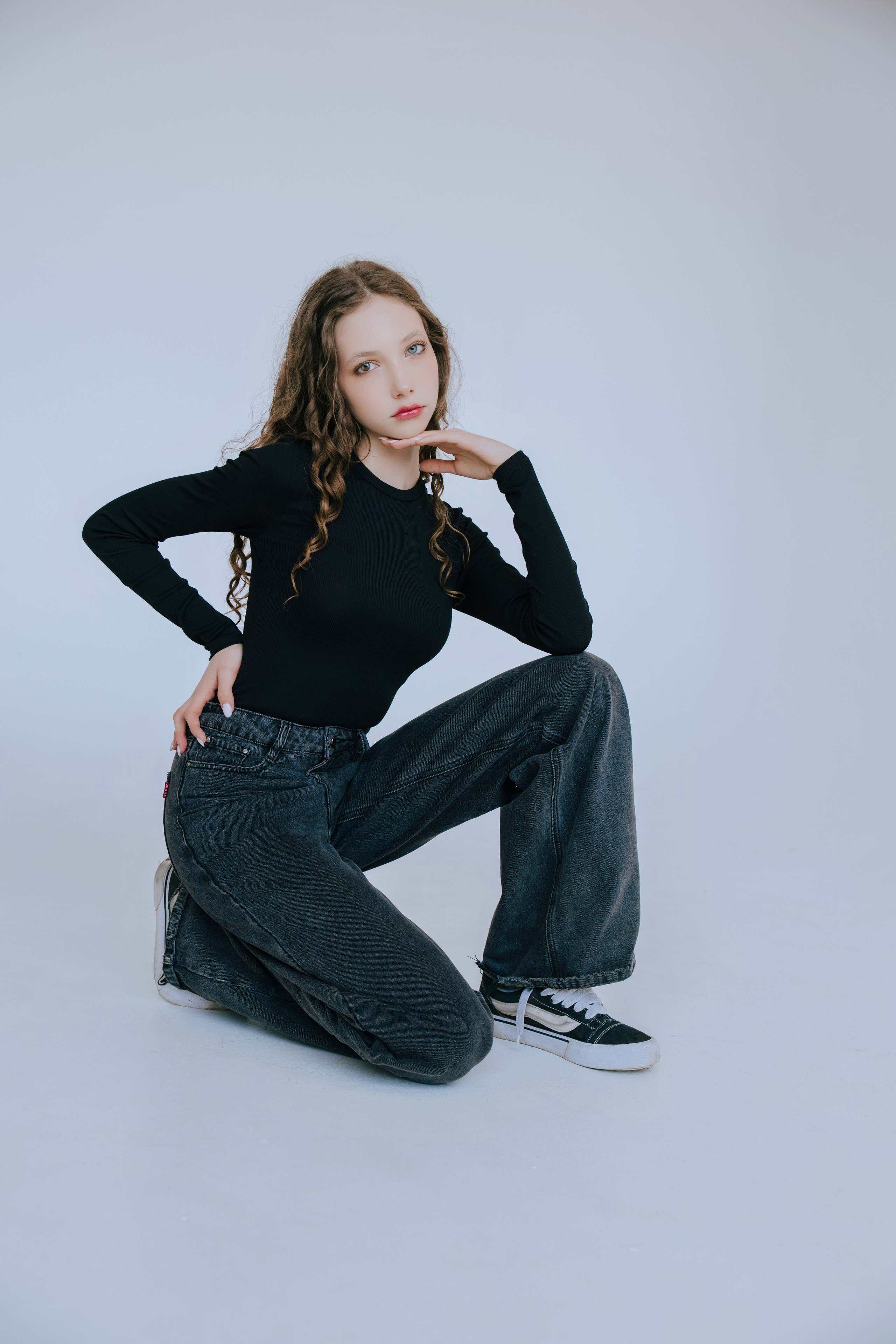 Гимназия им. Сайбеля — Выпуск 2024, 9 класс. Фотограф Ярмишко Дарья. Выпускные фотокниги