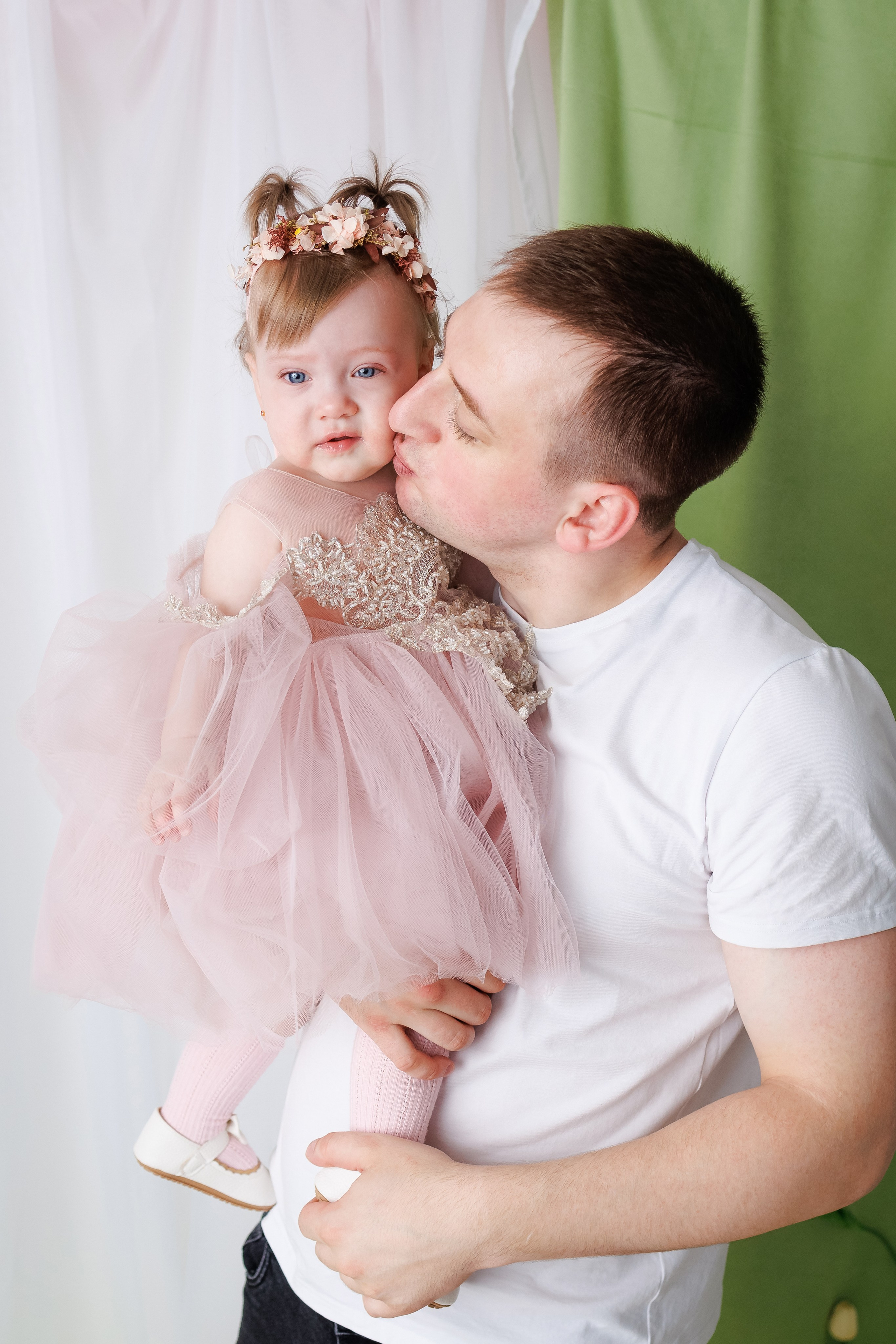 Аделине 1 годик. Фотограф новорожденный малышей Новосибирск