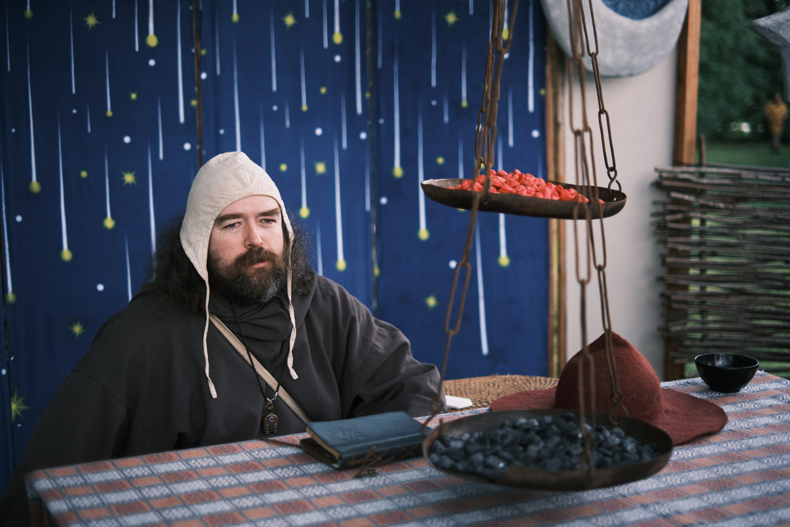 Земля Легенд: Солнце и медведь | Фест |. IS — Игорь Сержант | Фотография и рисунок