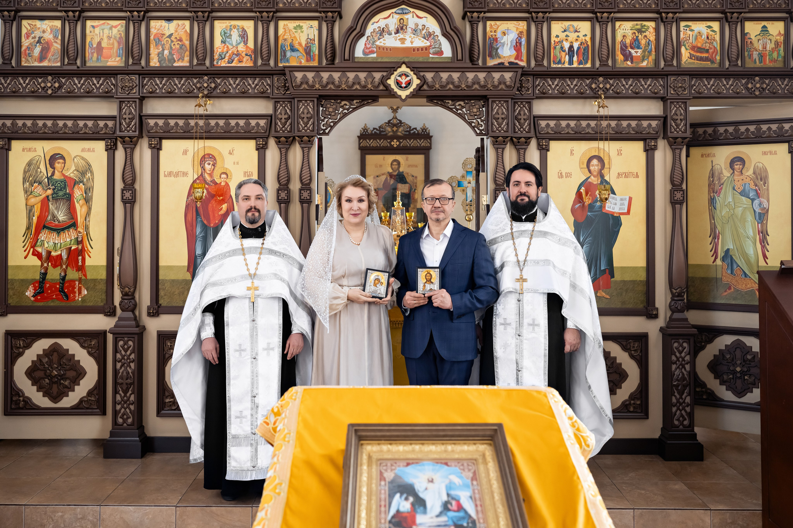 Храм Страстотерпцев (п.Южный). Церковный фотограф на Таинство Крещения и Венчания в Оренбурге и Оренбургской области Екатерина Белкина