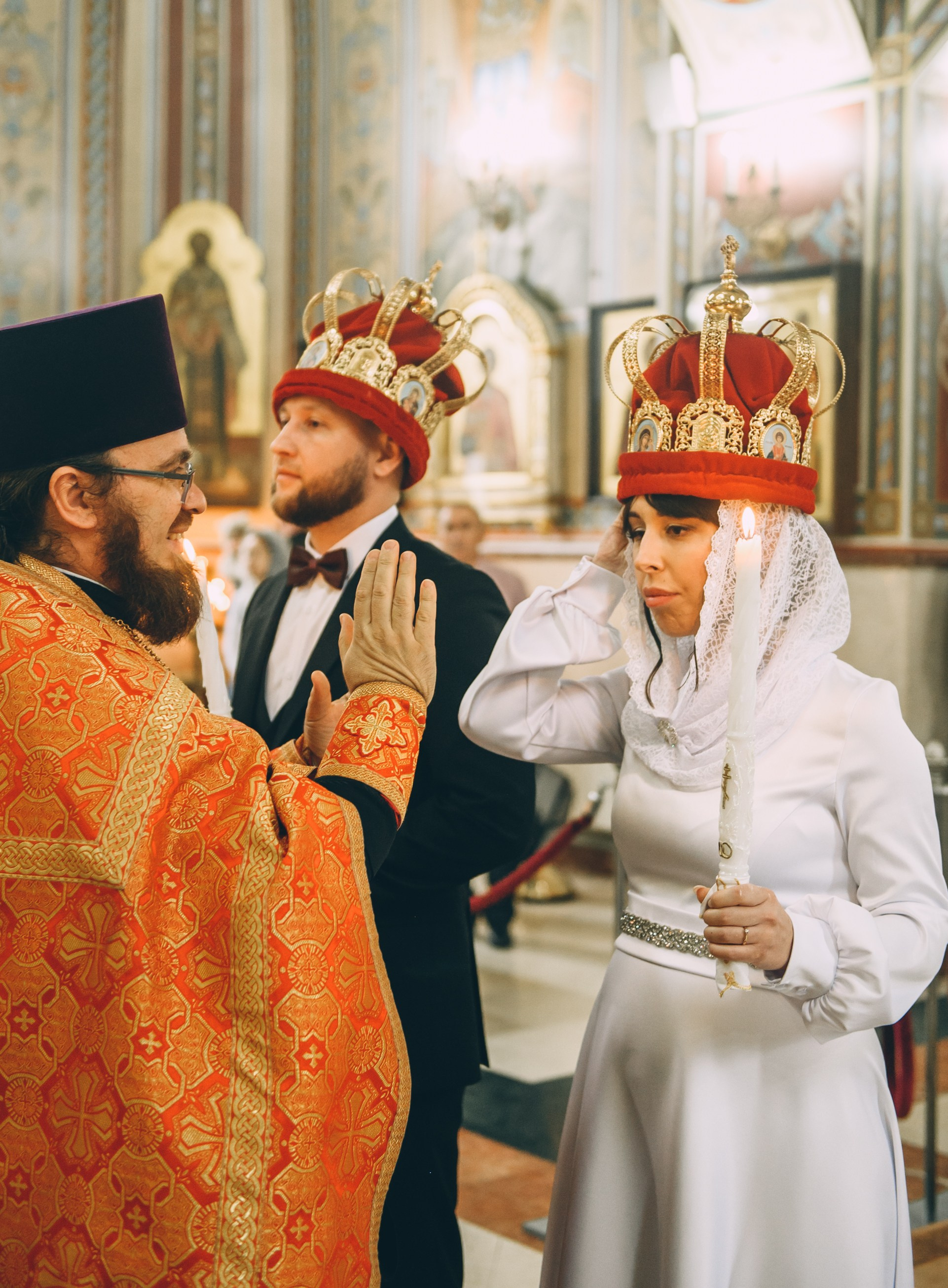 Венчание в соборе Владимира Равноапостольного. Свадебный и семейный фотограф София Невская
