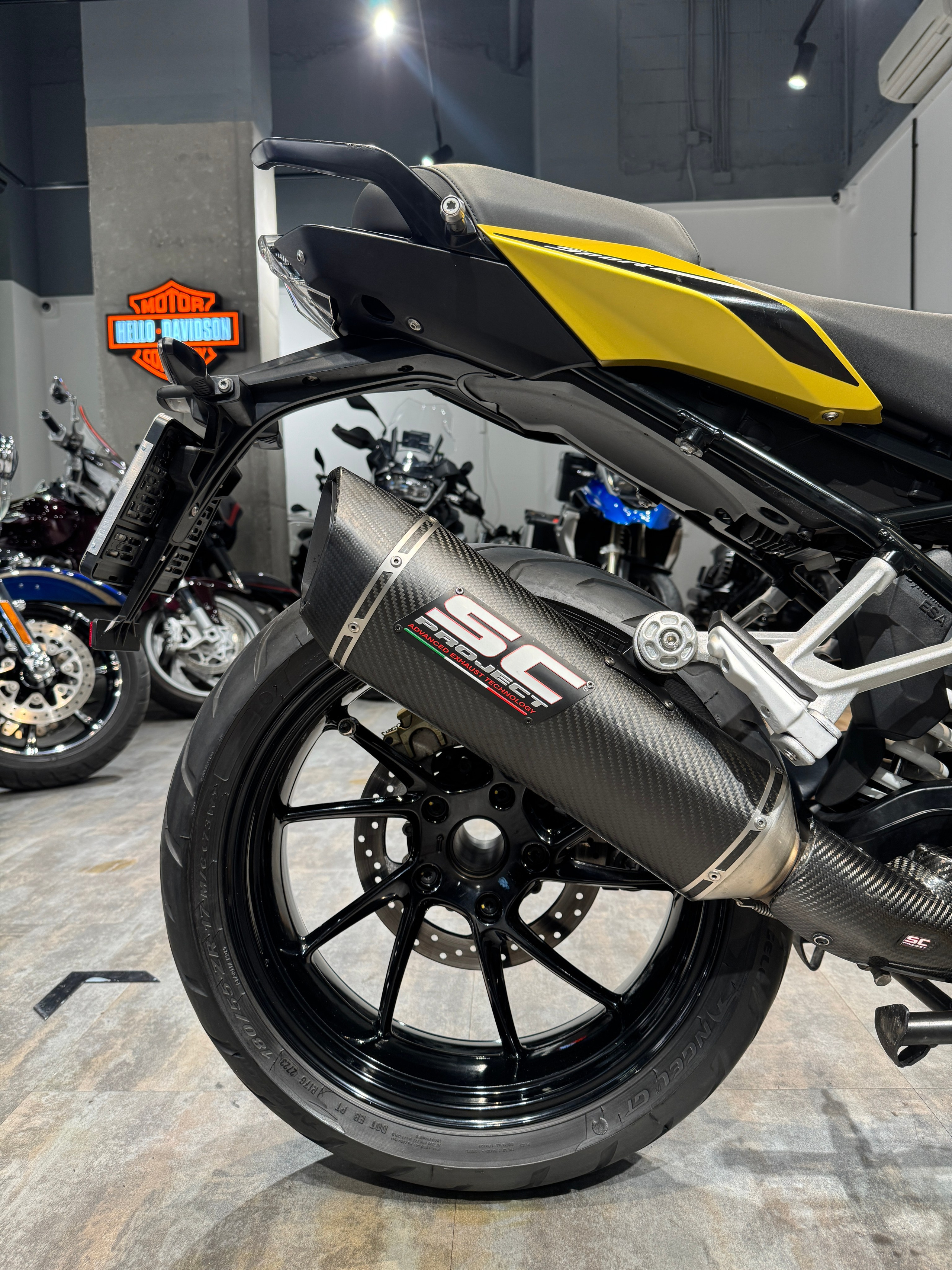 Мотоциклы 2019 R1250RS (Austin Yellow)  — купить мотоцикл. Hello Davidson, Москва. Только хорошие мотоциклы…
