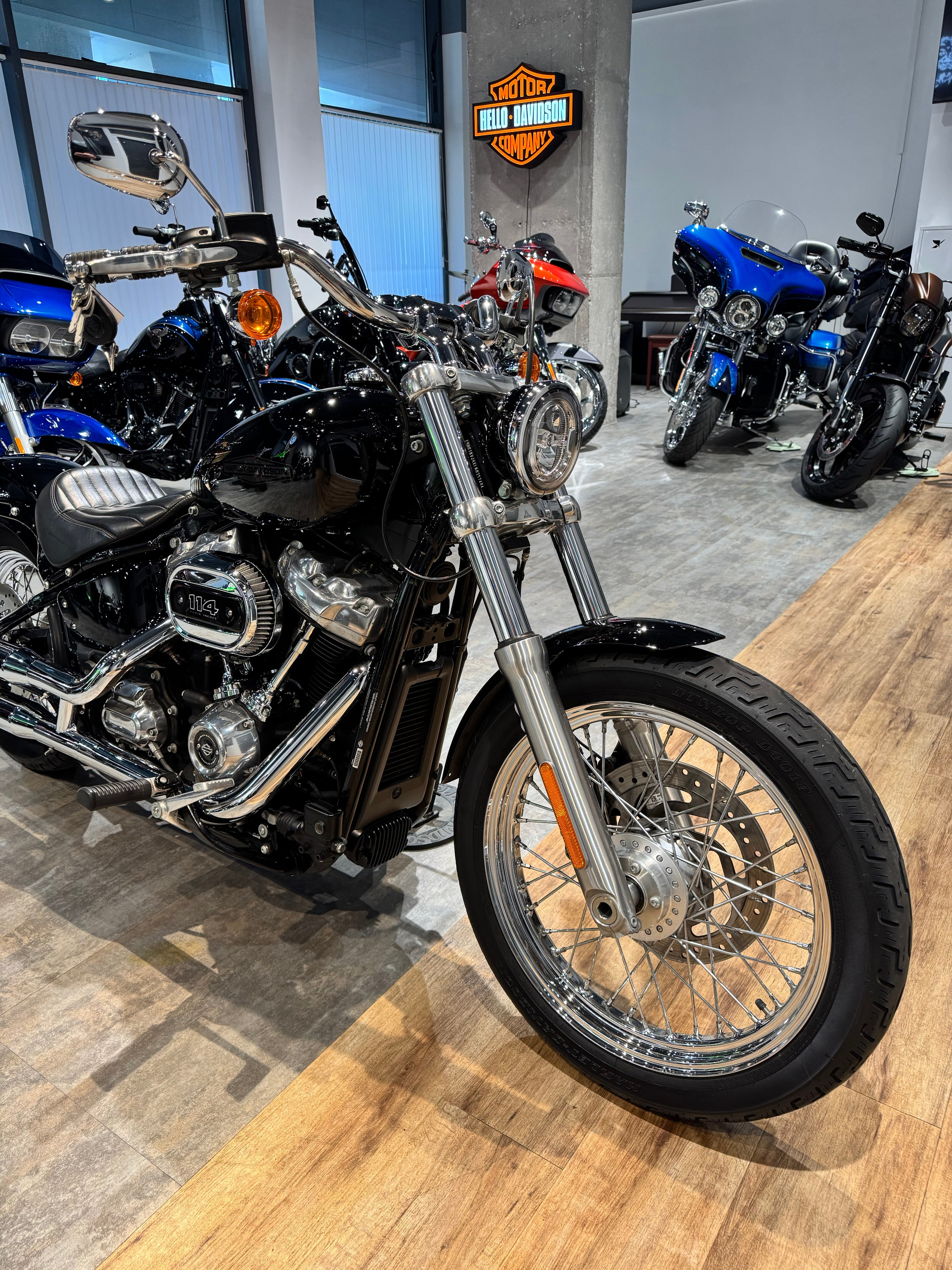 Harley Davidson 2020 Street Bob (Softail) — купить мотоцикл. Hello Davidson, Москва. Только хорошие мотоциклы…