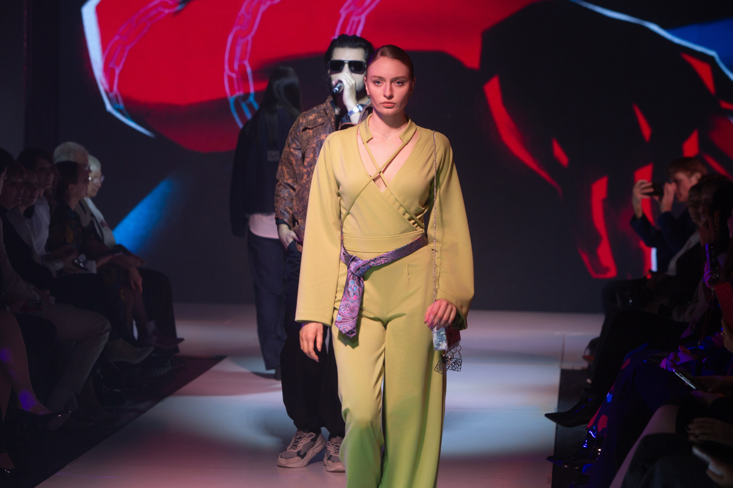 Неделя моды Екб. Фотограф для маркетплейсов Михаил Бове