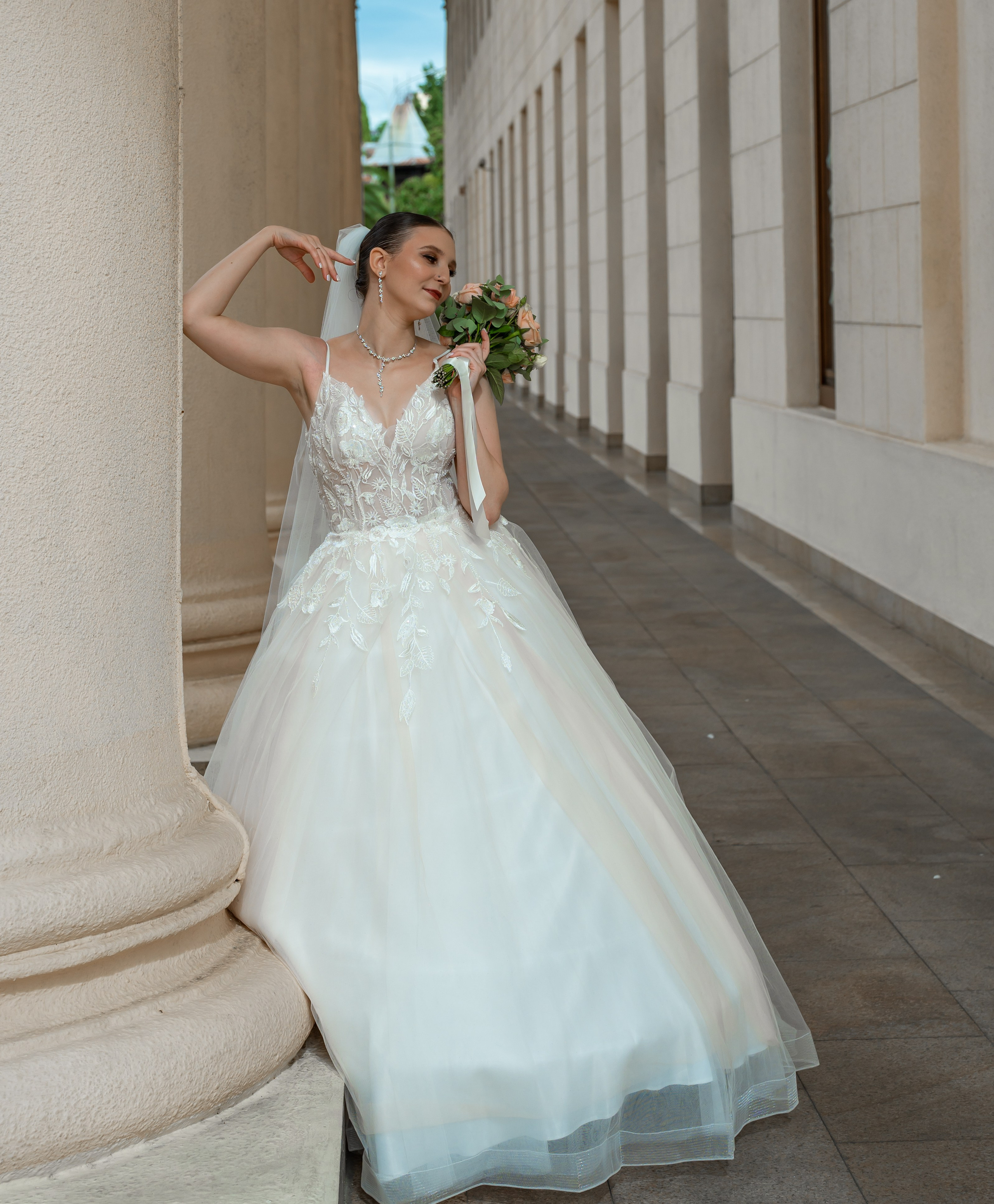 Свадебная фотосессия у Зимнего театра