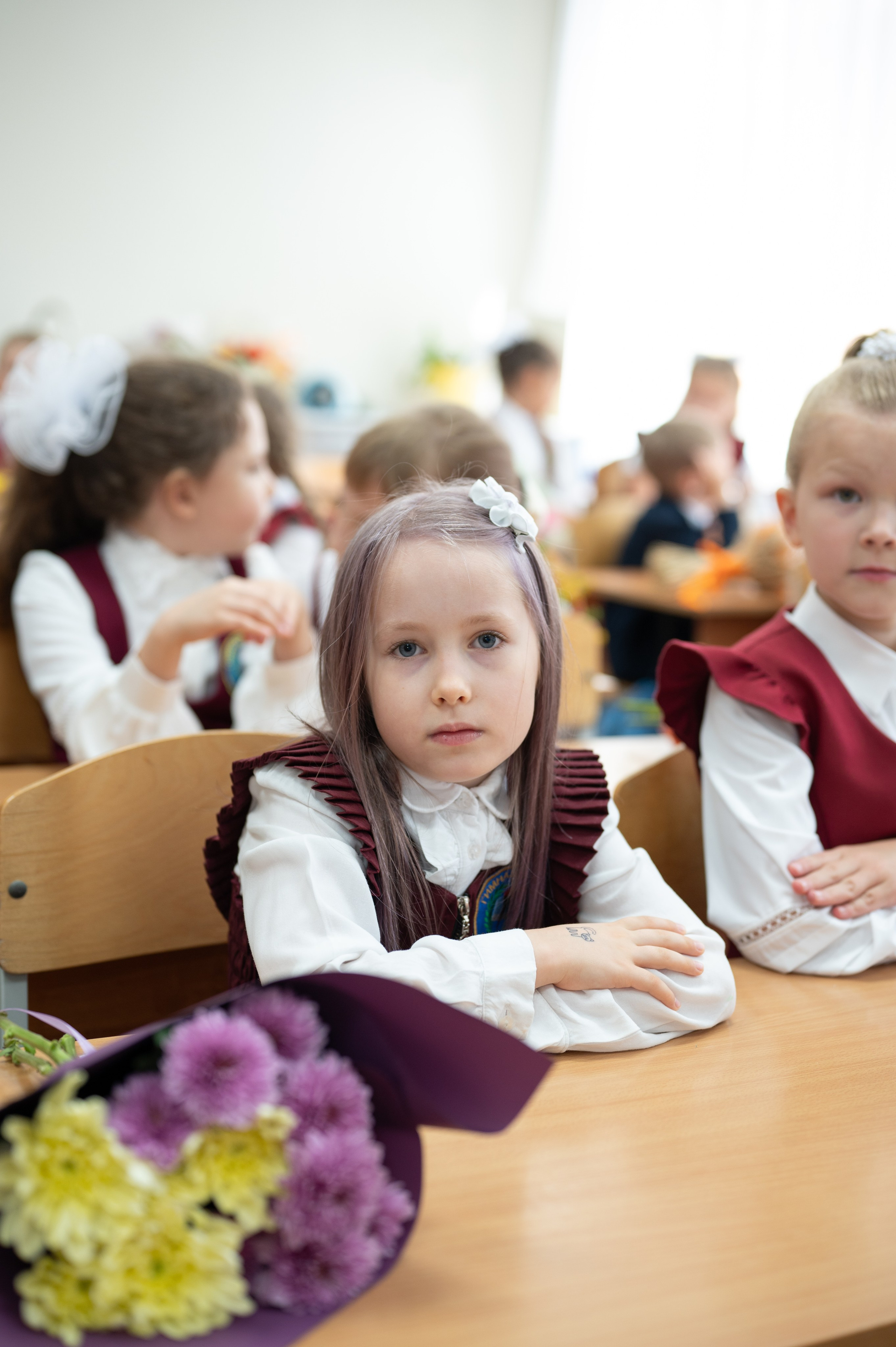 1 сентября 16 гимназия 2 класс (линейка + в классе+ на улице). Фотограф новорожденных, семейный детский в Тюмени Татьяна Морозова