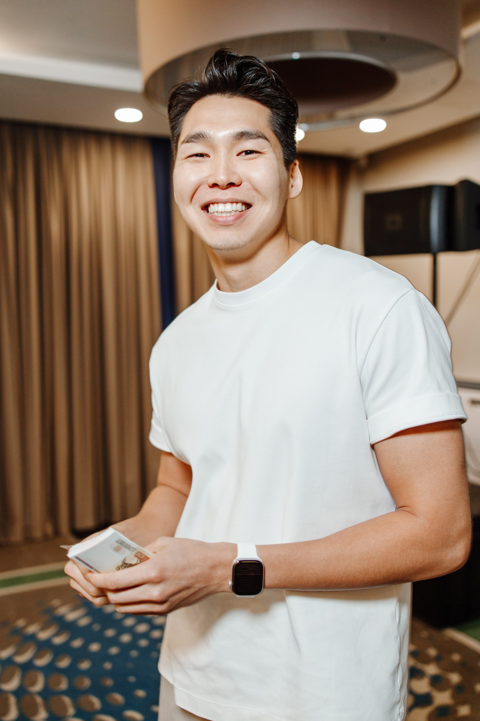 T2 Digital. Свадебный репортажный семейный фотограф