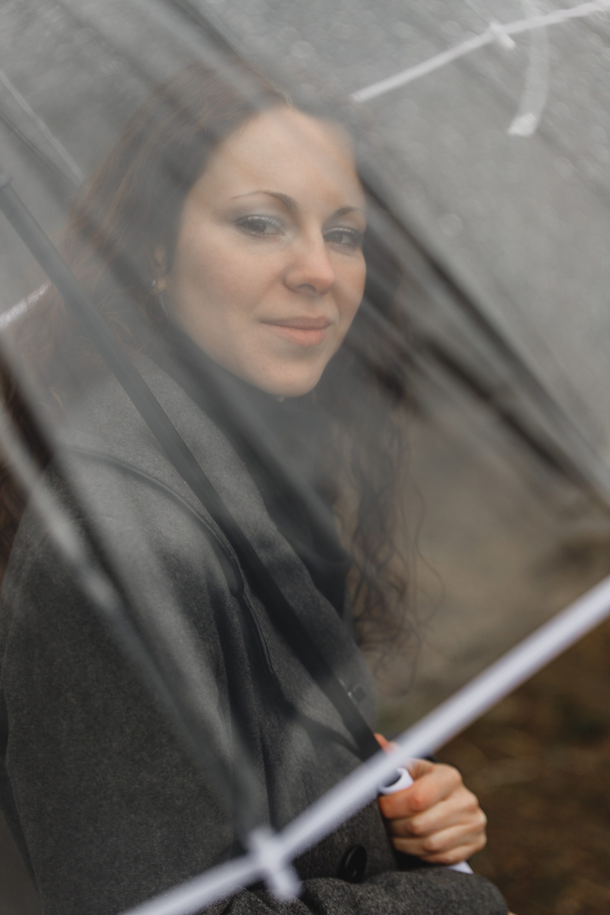 Love Story. Дождливая прогулка. Свадебный фотограф и видеограф — Сергей и Дарья