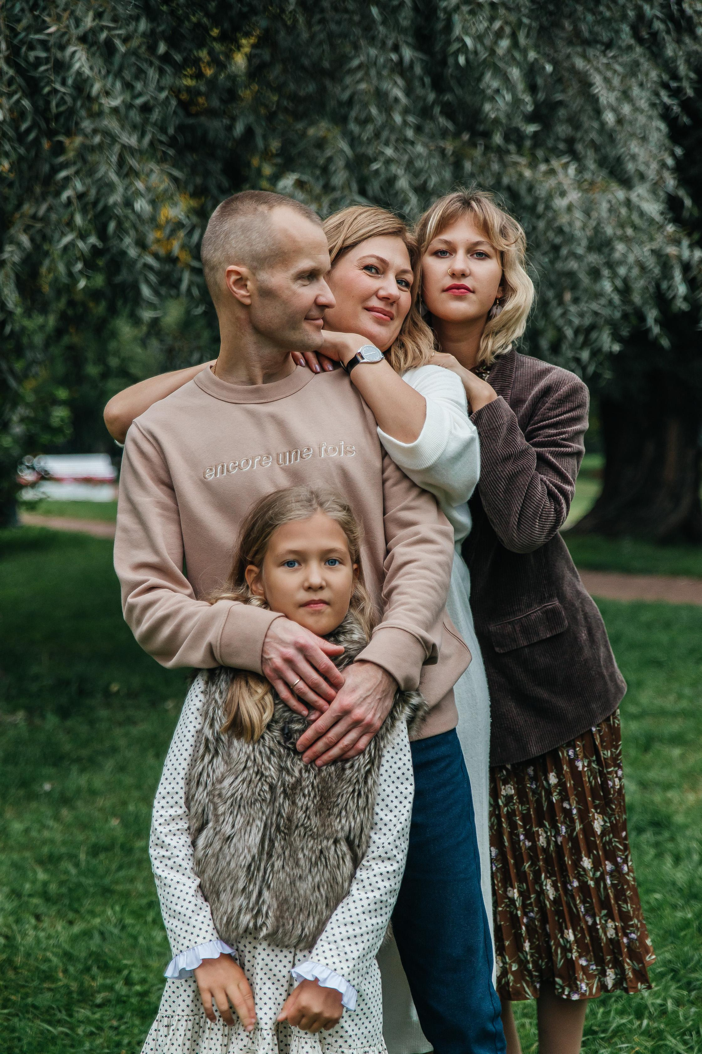 Семейная фотосессия в Парке Победы. Свадебный фотограф и видеограф — Сергей и Дарья