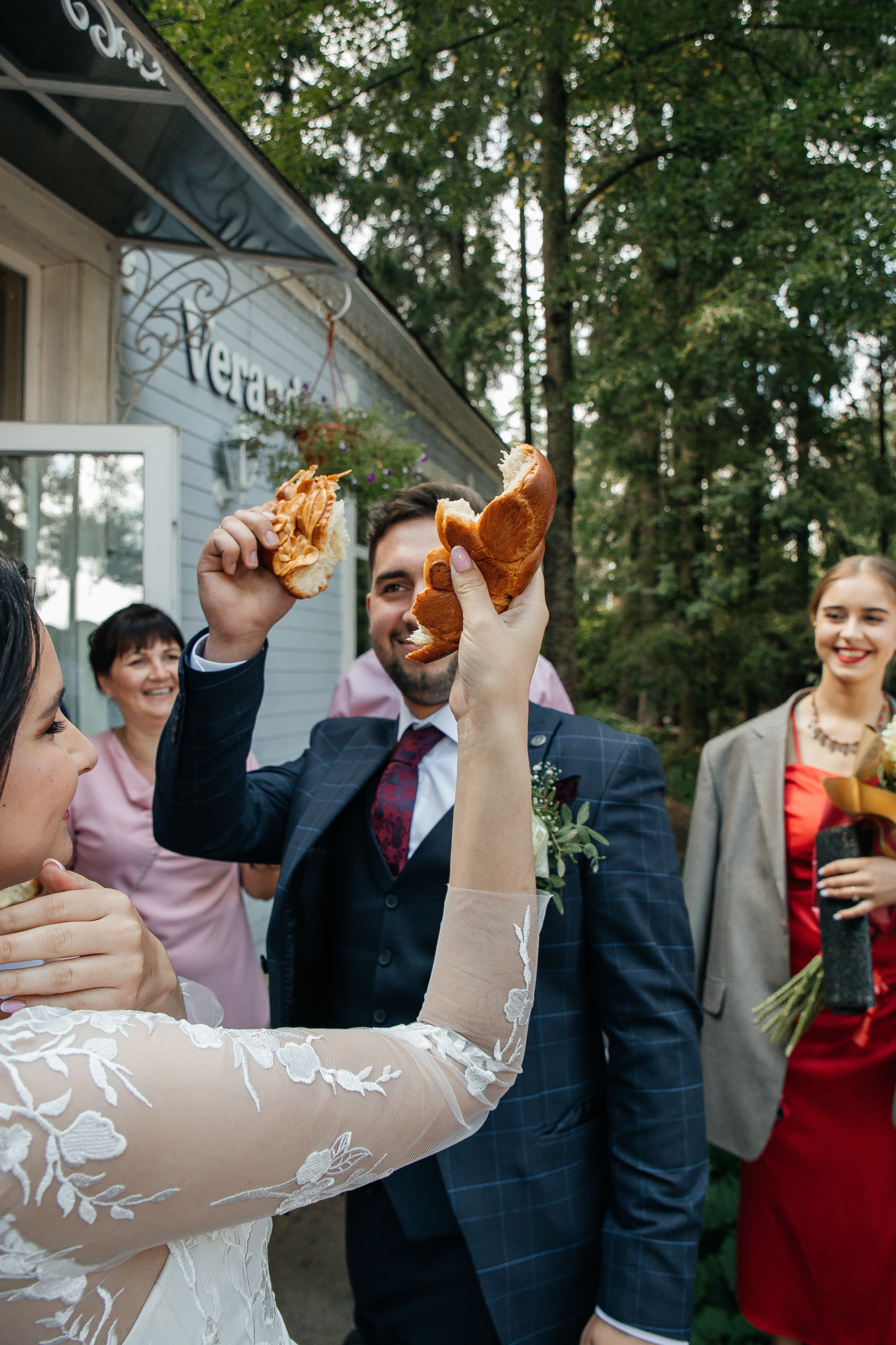 Свадебная фотосъёмка. Александр и Оксана. 21.08.2021. Свадебный фотограф и видеограф — Сергей и Дарья