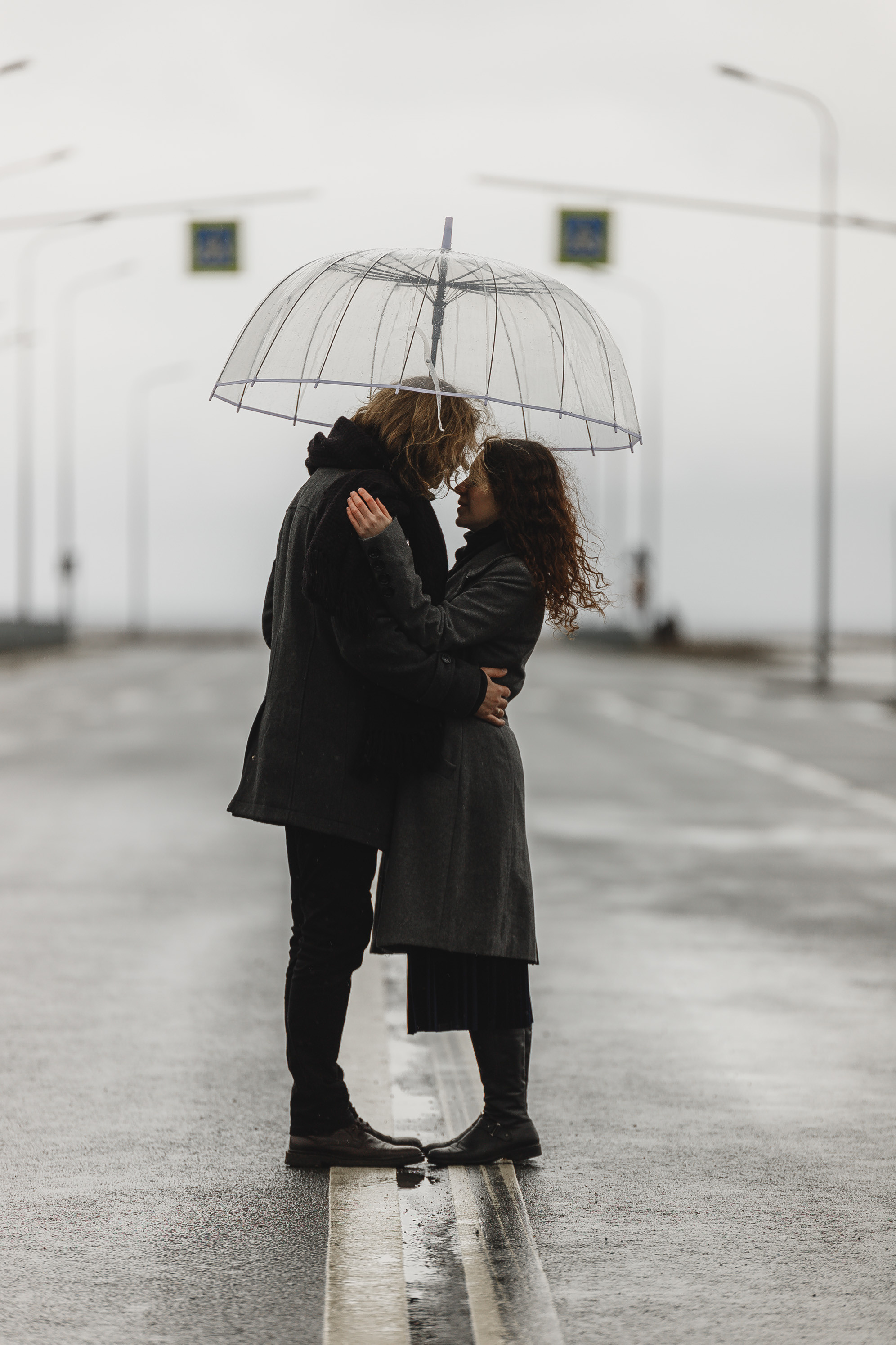 Love Story. Дождливая прогулка. Свадебный фотограф и видеограф — Сергей и Дарья