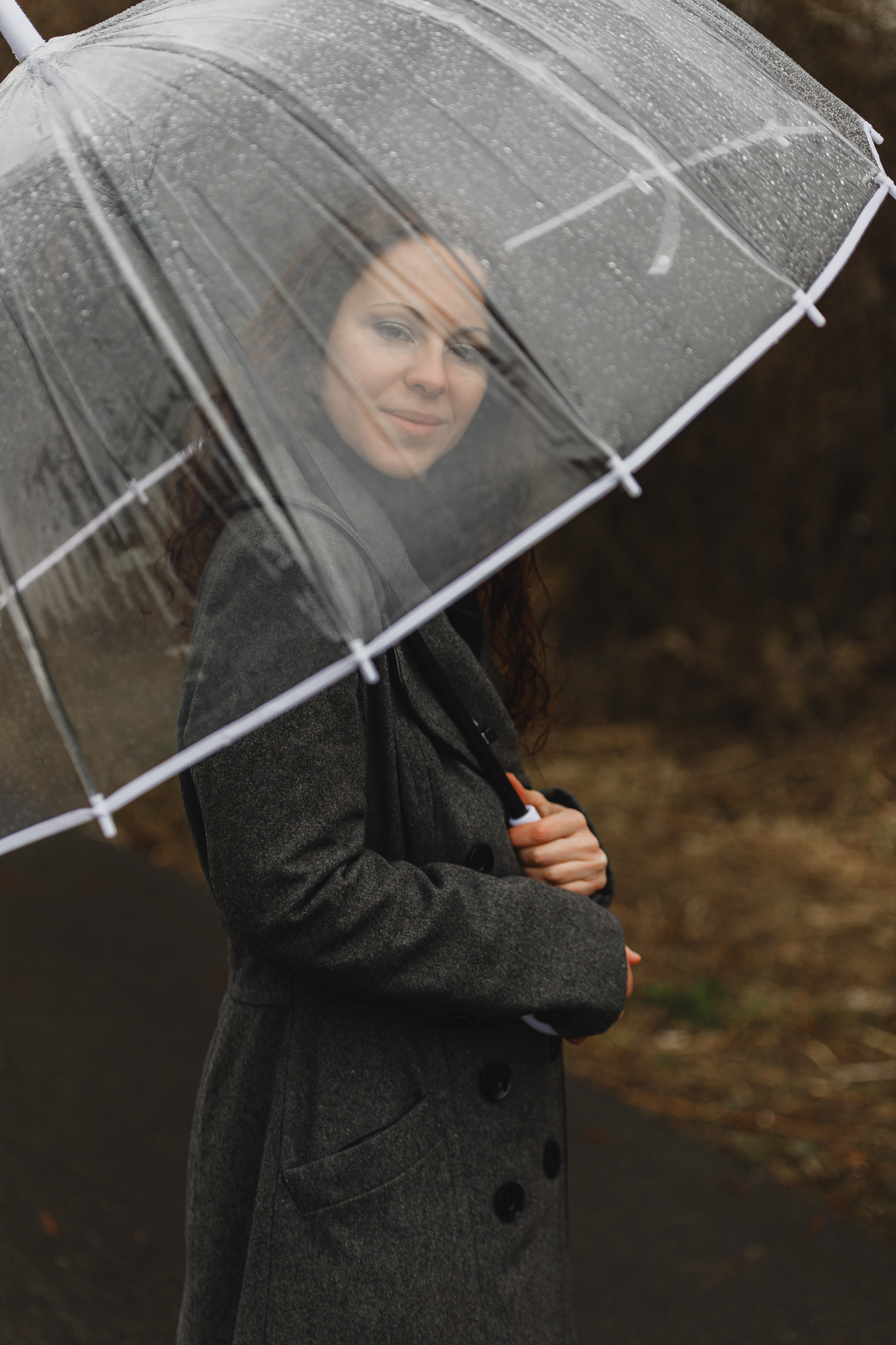 Love Story. Дождливая прогулка. Свадебный фотограф и видеограф — Сергей и Дарья