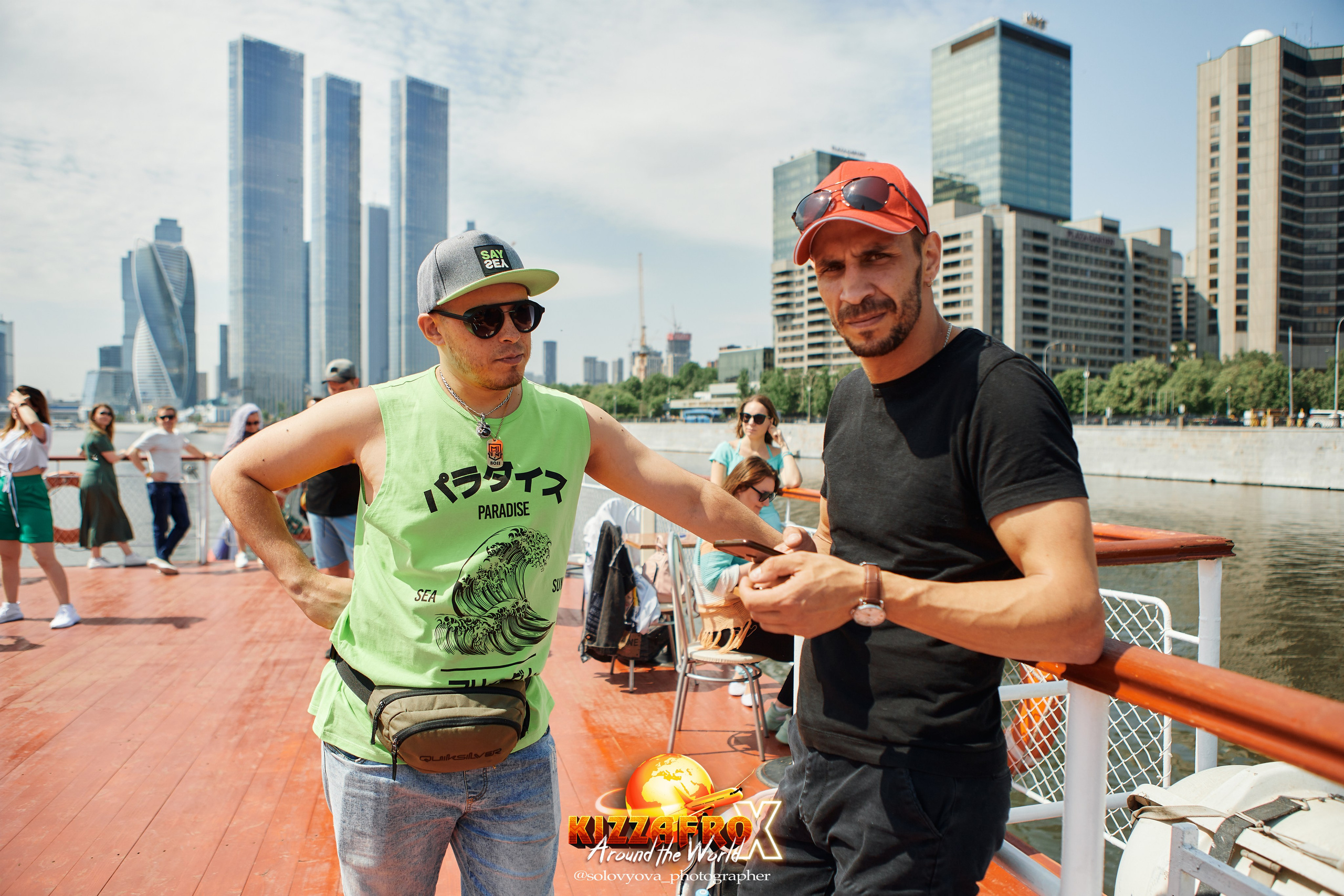 Boat party. Свадебный фотограф