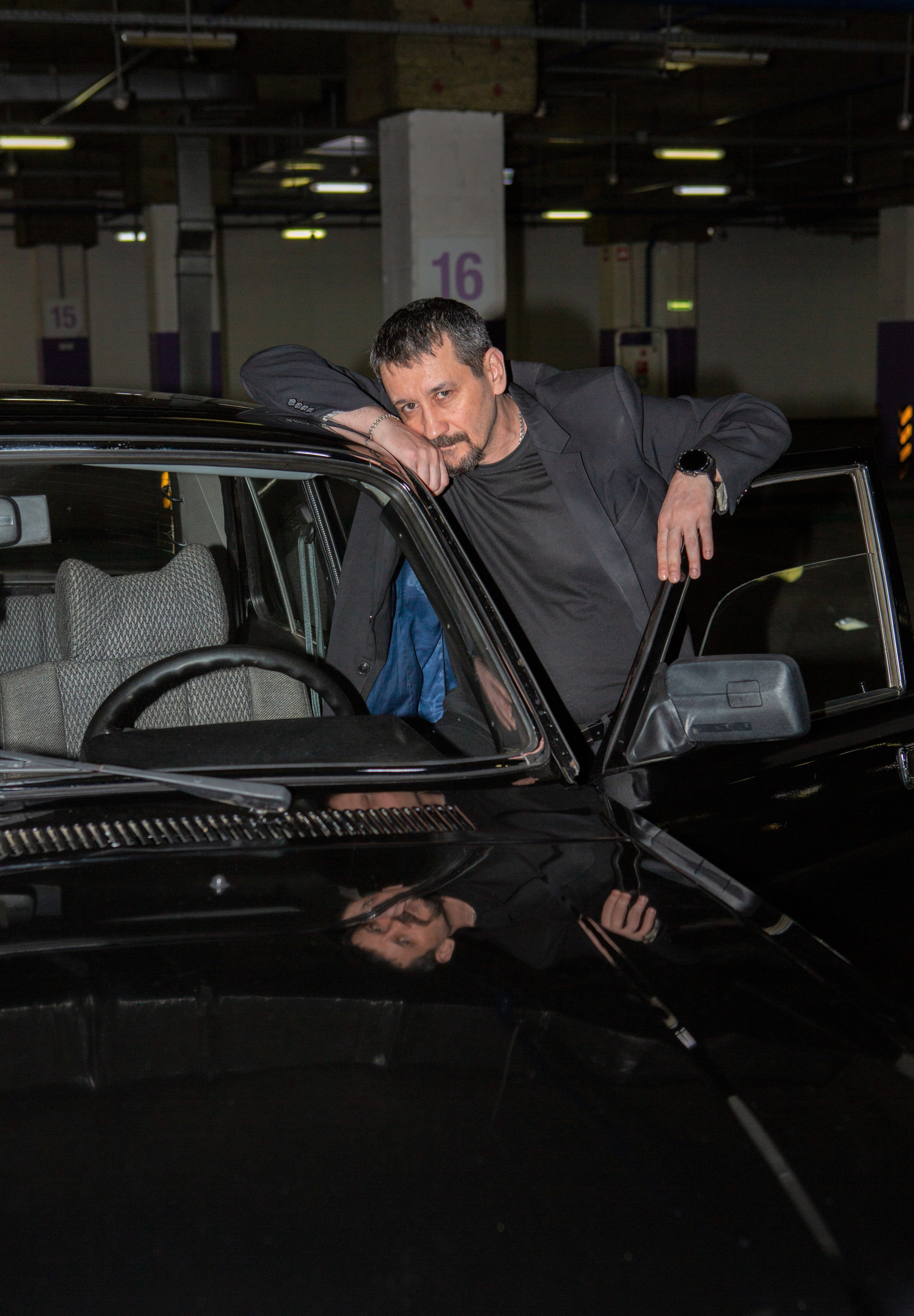 Фотосессия на парковке. Эдуард. Репортажный, семейный, свадебный, портретный фотограф