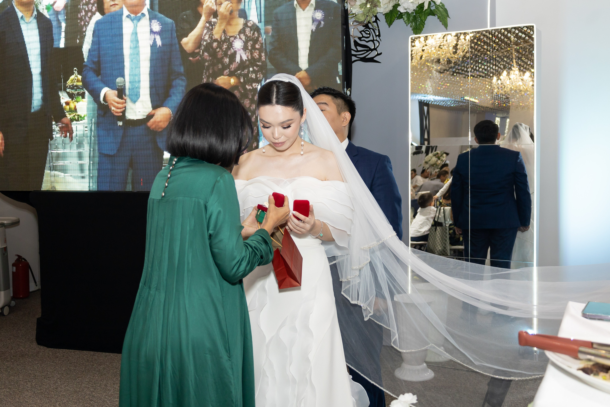 Свадебный банкет. Фото и видеосъемка в Алматы